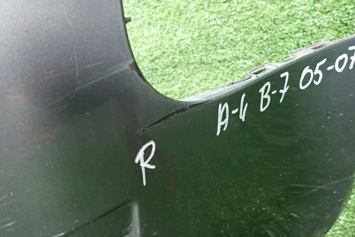 AUDI A4 B7 04-08 nárazník přední předek