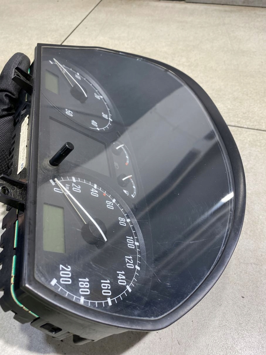dials dials SKODA FABIA and 1.9 SDI 6Y1919860A