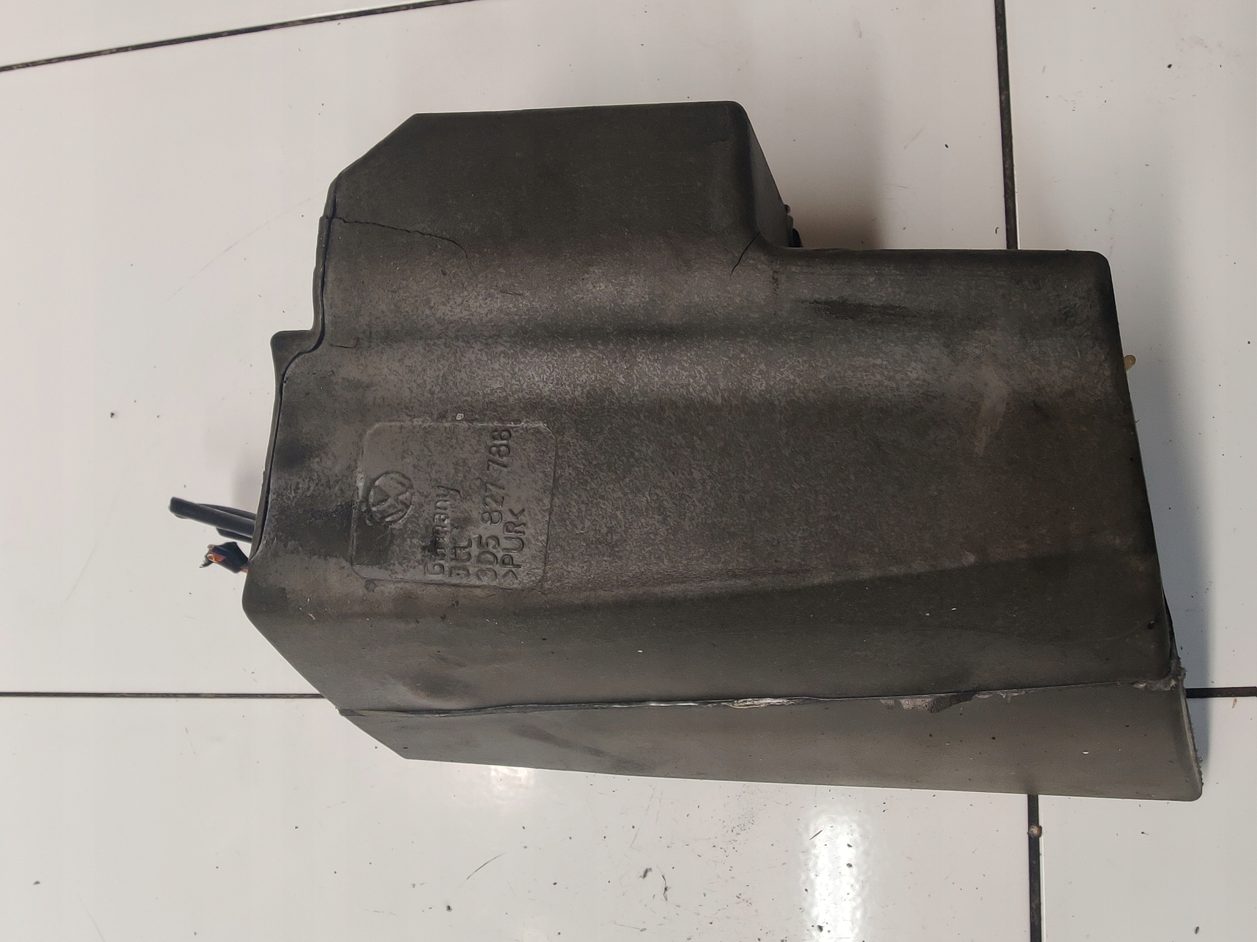 VW PHAETON pump compressor; mechanism bonnet 3D5827785
