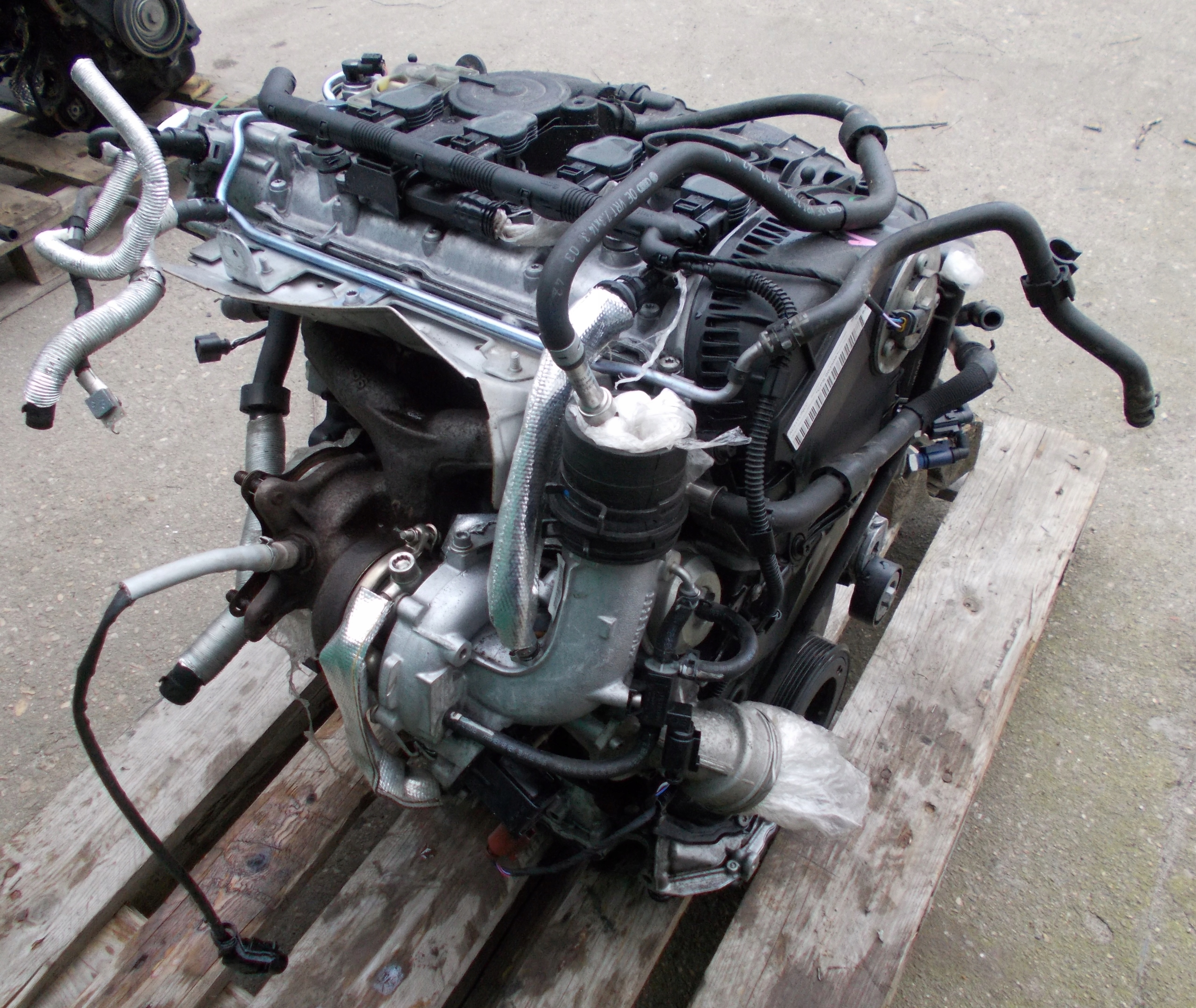 AUDI Q3 2.0 TFSI engine CPS