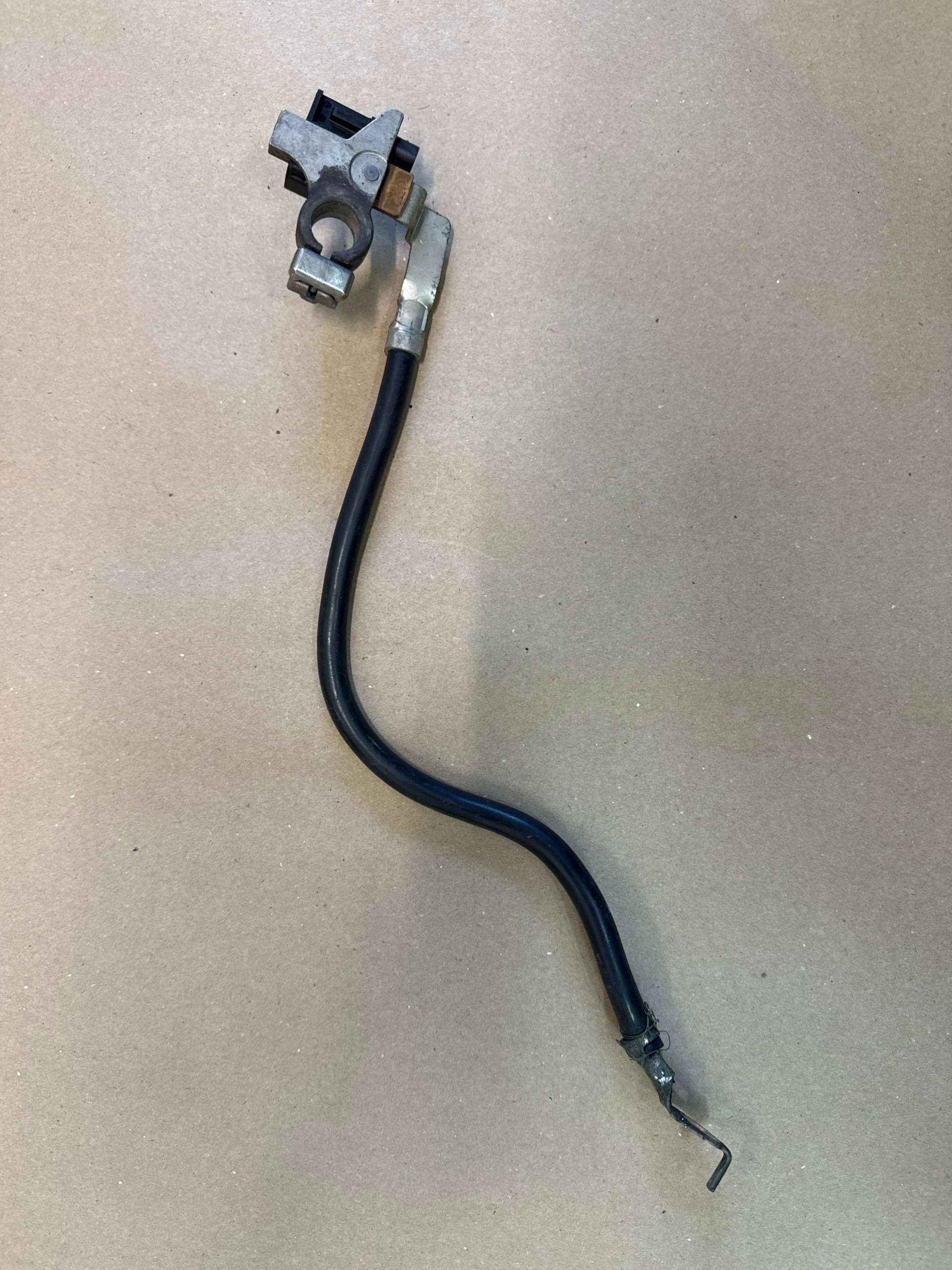 Batteriemanagement Sensor Schlauch MASOWY Sicherungen FORD FOCUS MK3