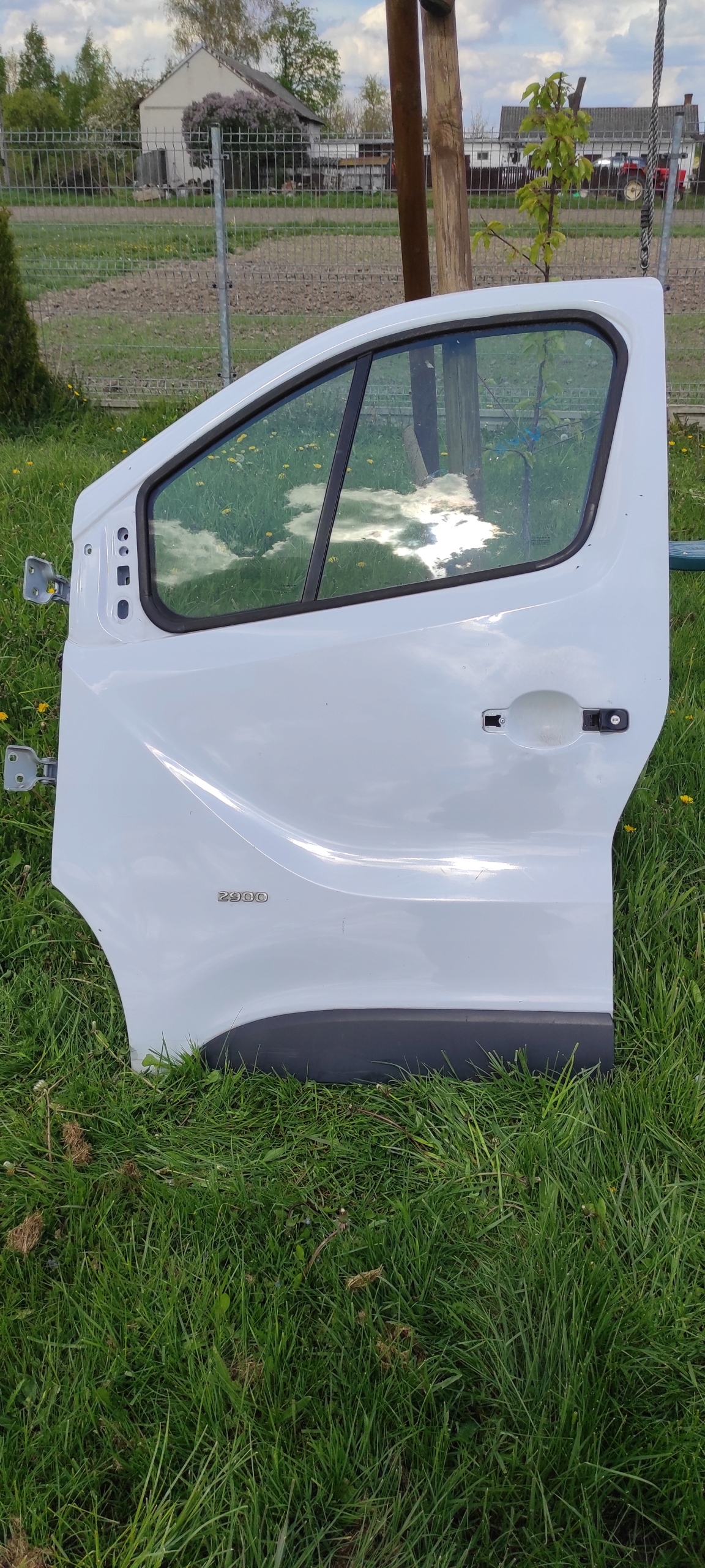 door left front left front opel vivaro B BIALE