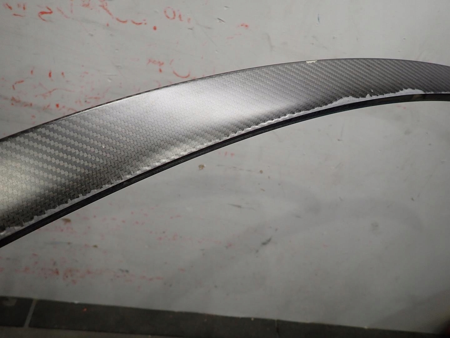 spoiler bonnet TESLA Y 2020- CARBON 1627370-00-A