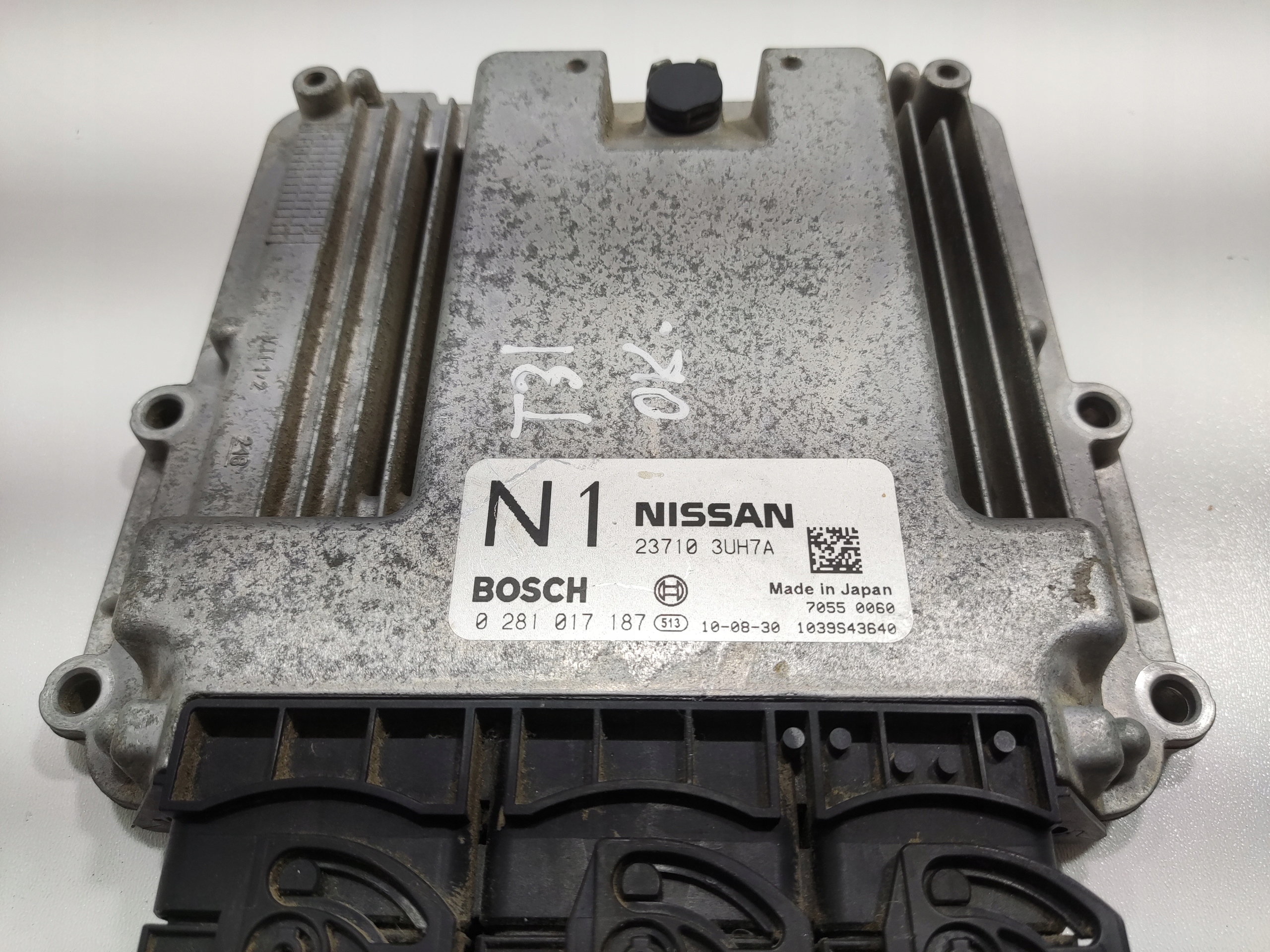computer control unit of the engine NISSAN X-TRAIL T31 2.0 DCI 2007-2014 23710-3UH7A