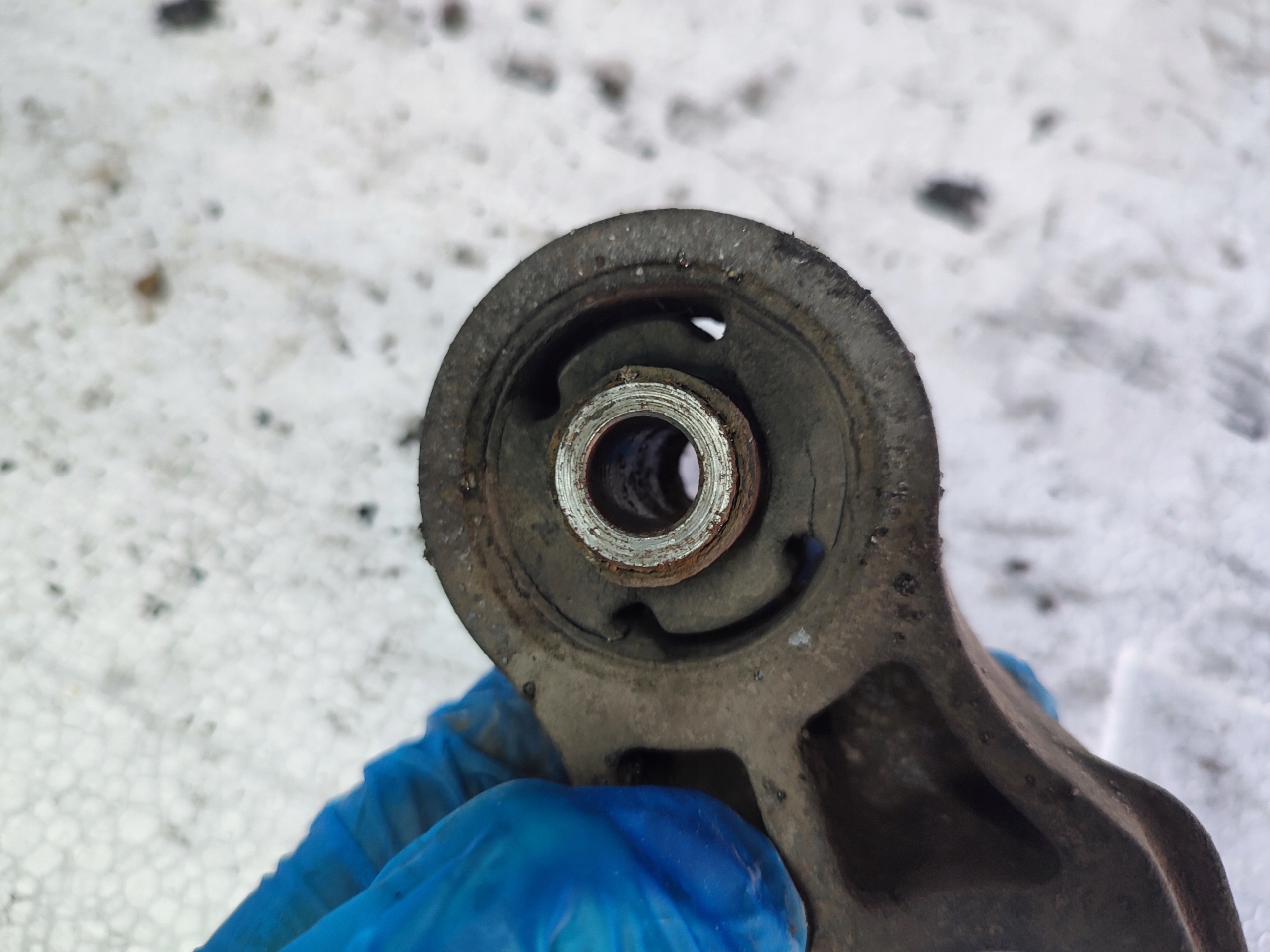 engine mount OPEL MERIVA A and 1.7 CDTI 24463131