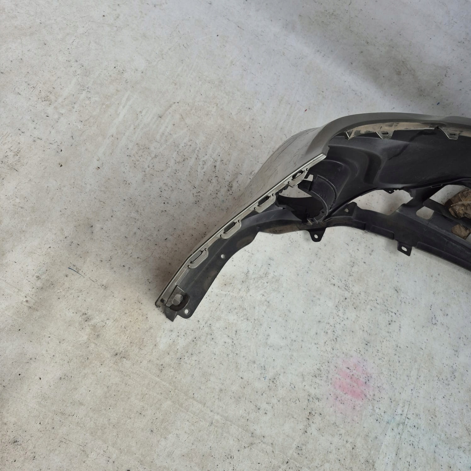 SUBARU OUTBACK V 5 LIFT 18-19 bumper front front washer