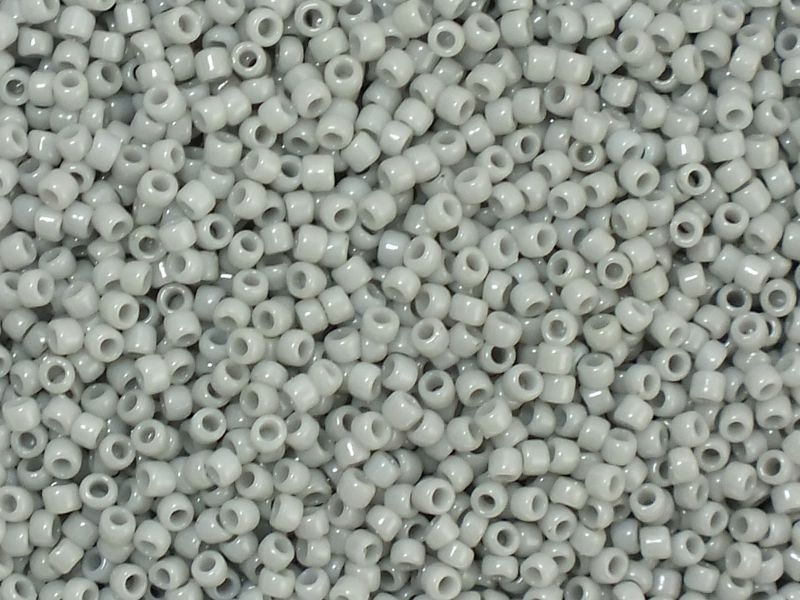 Toho Round 15o-53 Opaque Gray 5 g