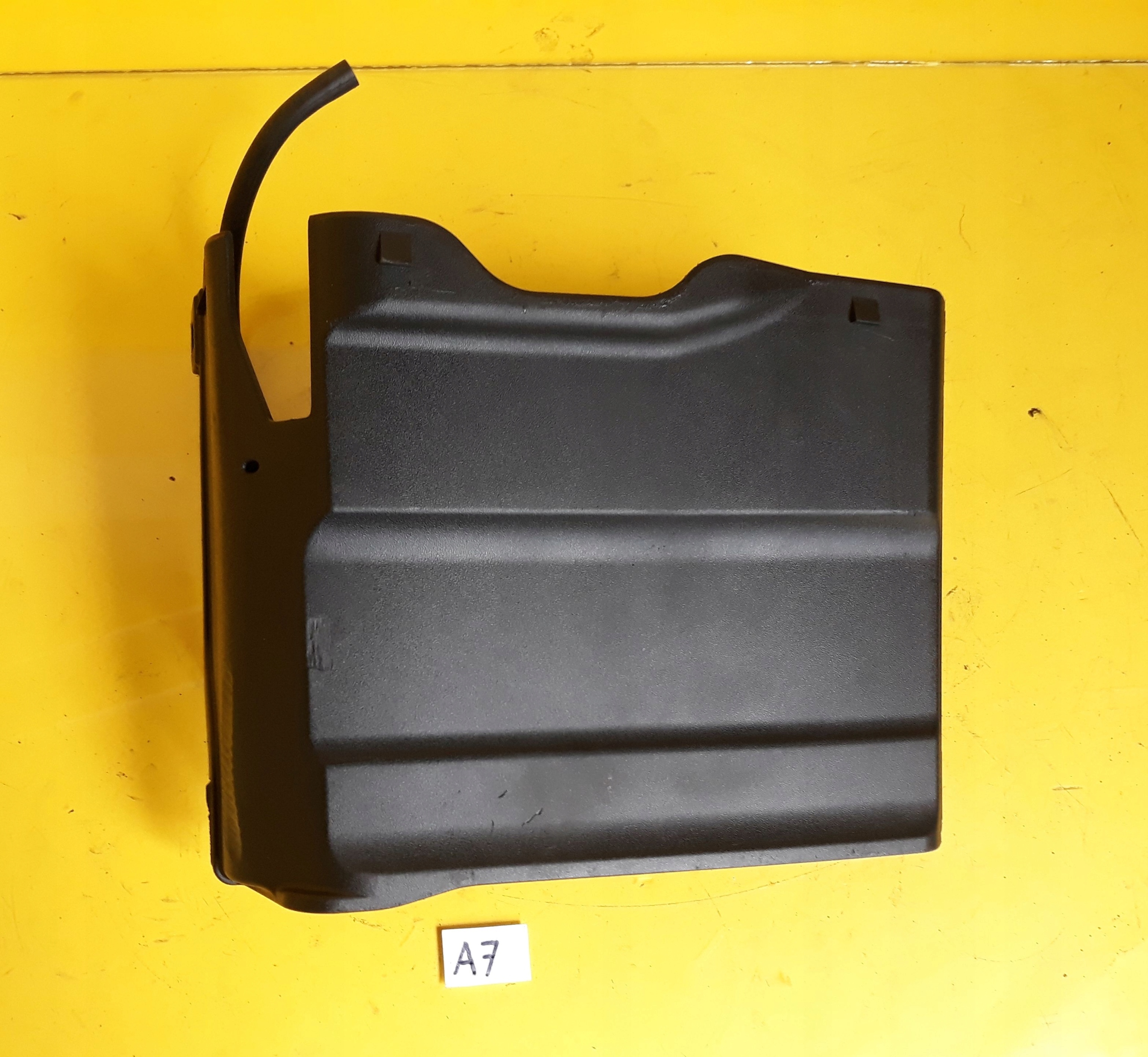 OBUDOWA OSŁONA POKRYWA AKUMULATORA VOLVO S80 II