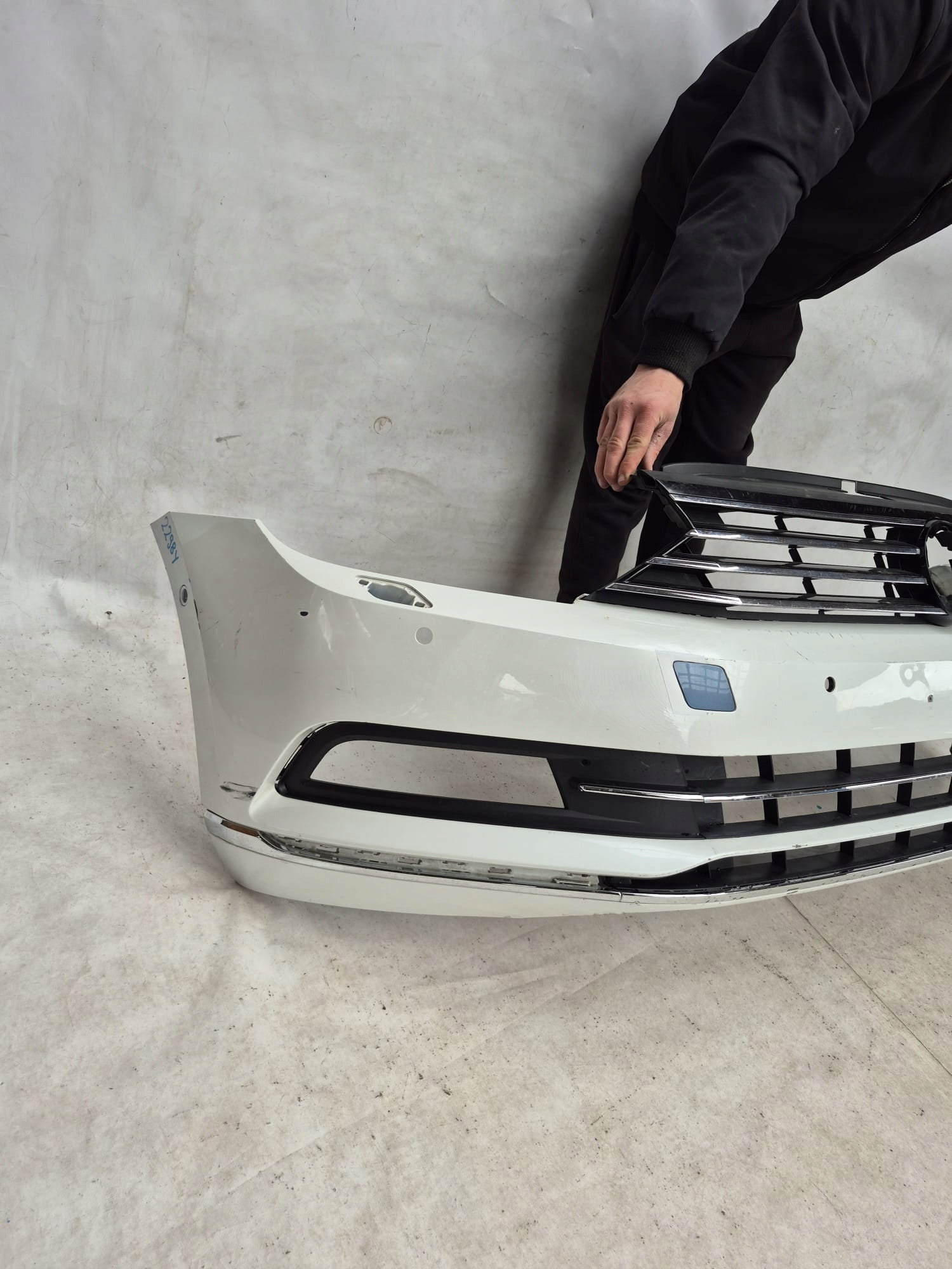 VW PASSAT B8 HIGHLINE 14-19 bumper front front SPR 6XPDC 3G0807221A