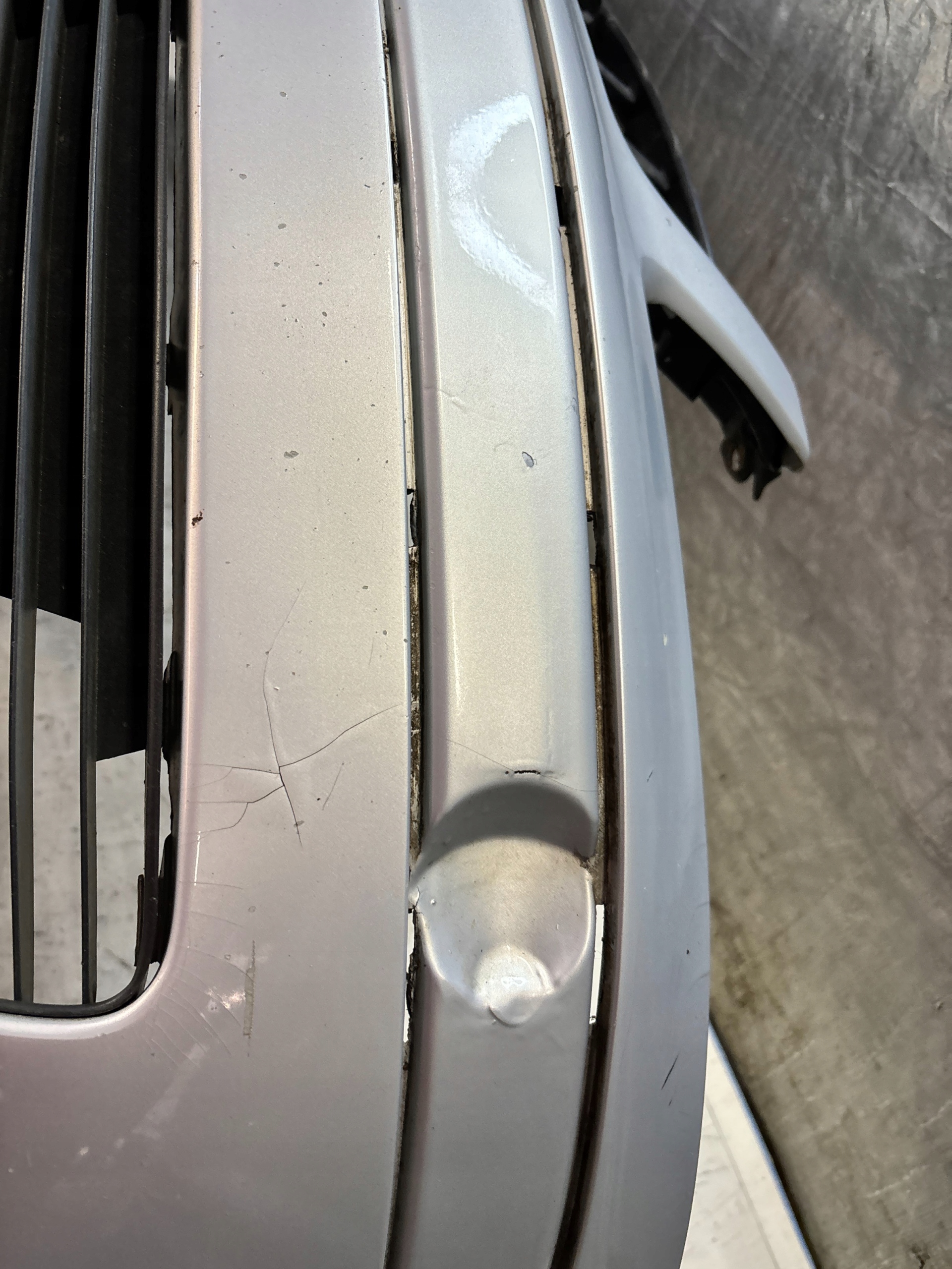 Frontstoßstange vorne VW PASSAT B5 K: LB7Z
