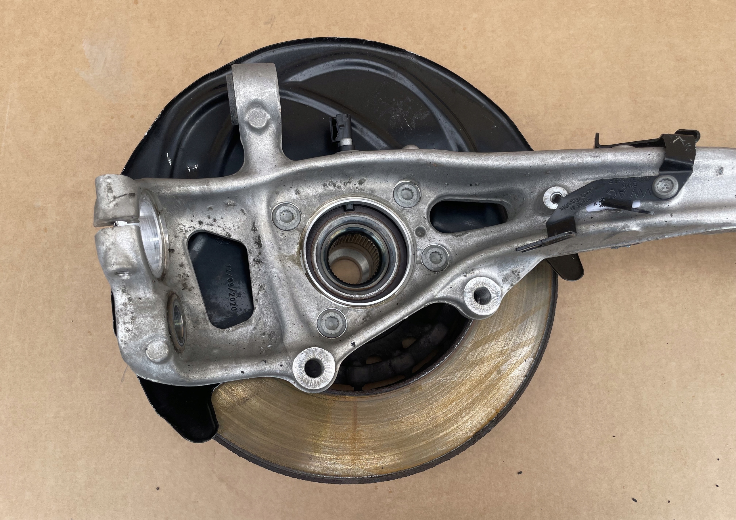 Mozzo FUSELLO perno mozzo 4M0407560 4M0407242J AUDI Q7 Q8 Originale