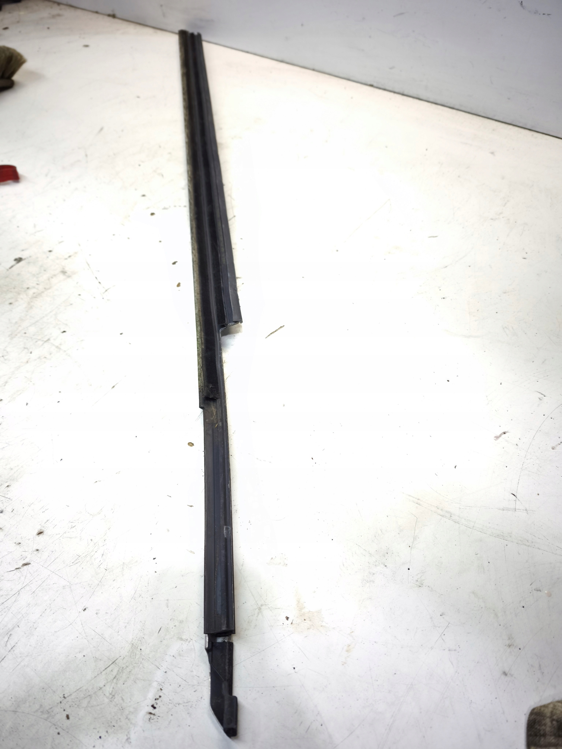 moulding CHROM door right front AUDI A5 COUPE 8T0853284H 2ZZ