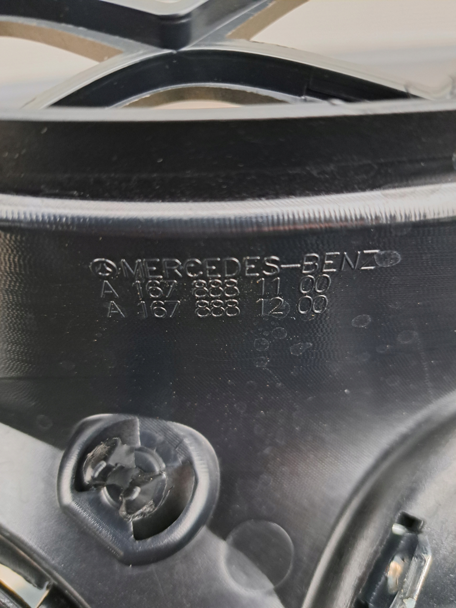 MERCEDES W167 GLS ATRAPA KRATKA GRILL ZDERZAKA STELAŻ A1678881100 Numer katalogowy oryginału A1678881000