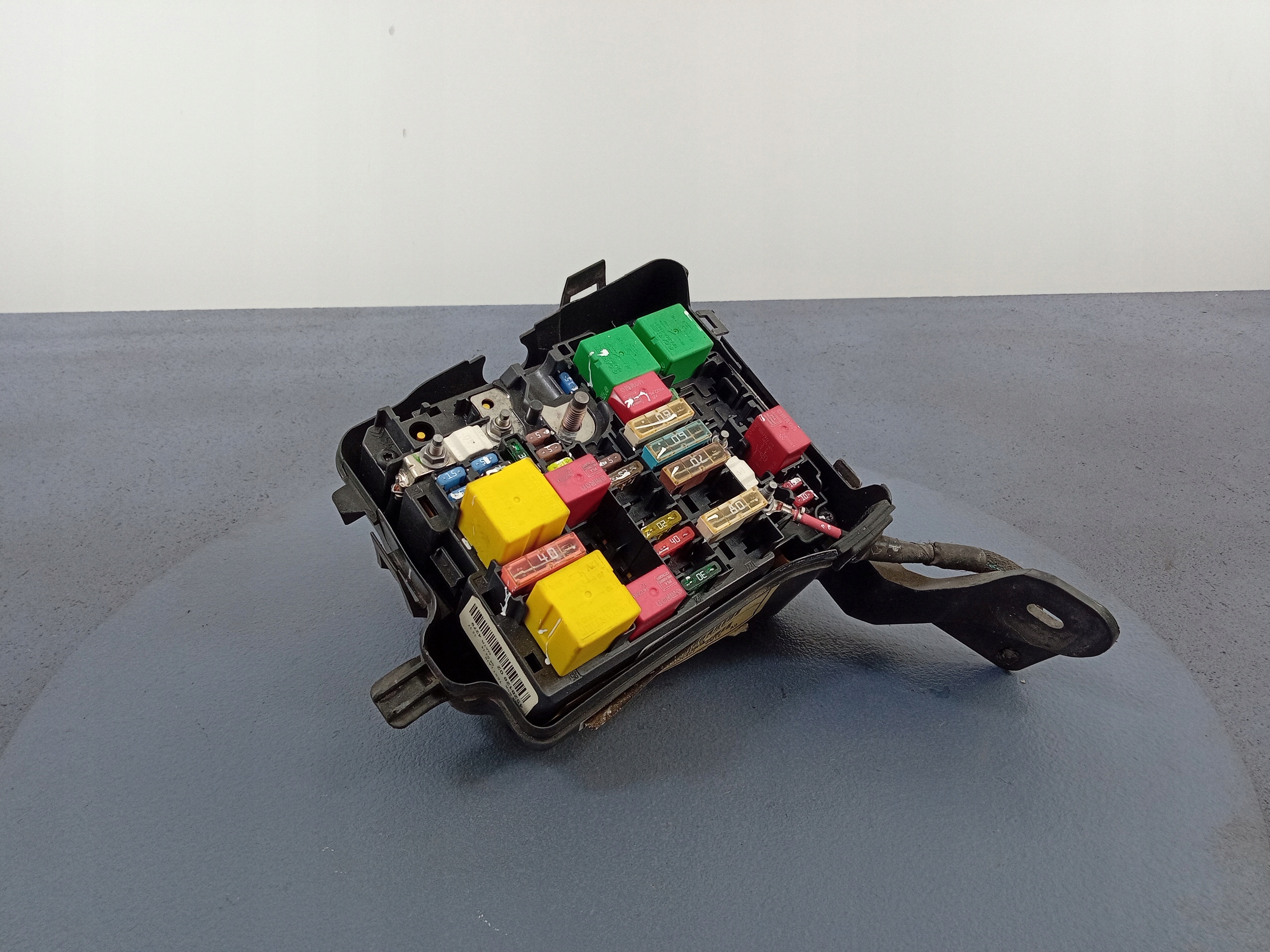 PEUGEOT 208 I SKRZYNKA BEZPIECZNIKÓW 4528128