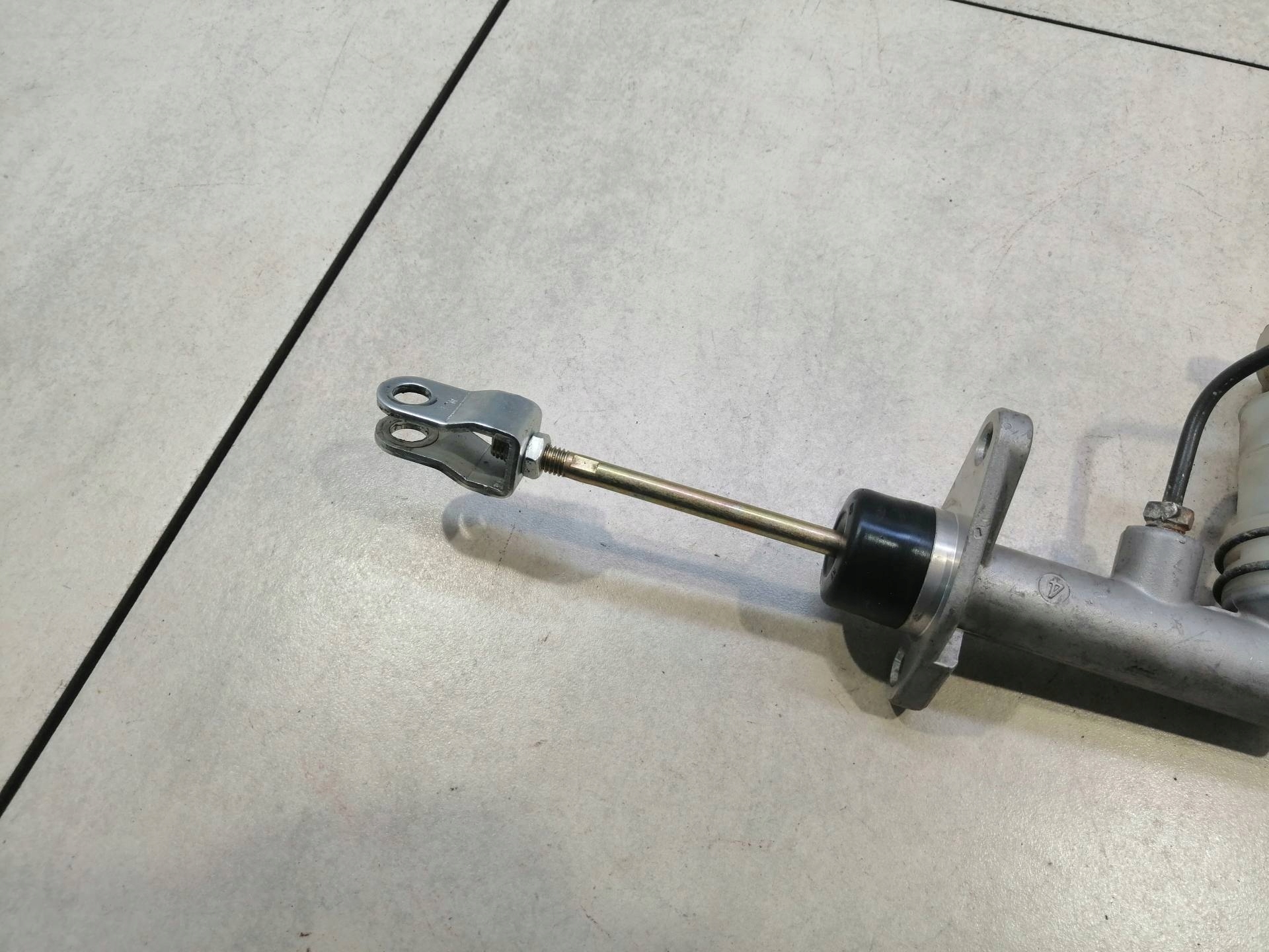 pumpa WYSPRZEGLIKA vedenie ACCENT II 1.5