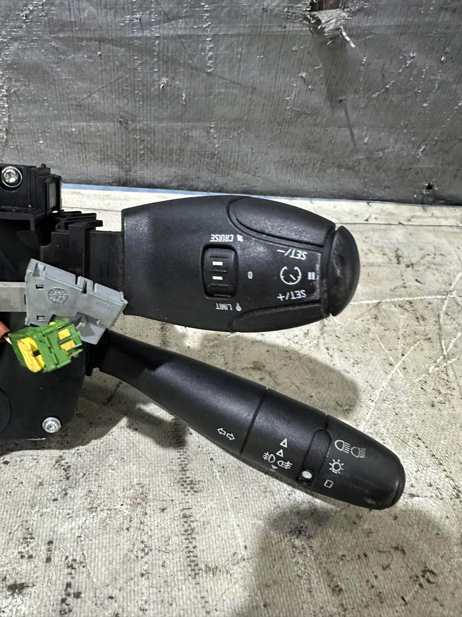 steering wheel levers and controls CITROEN C5 2.0HDI