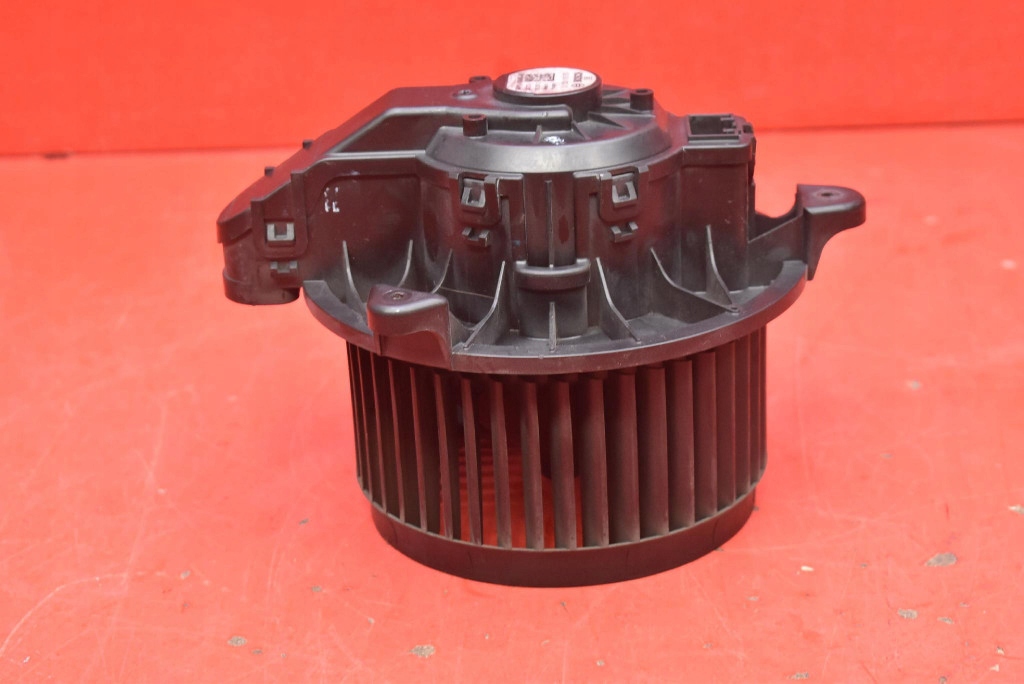 DMUCHAWA Lüfter des lüfters EU AV11-19846-AB FORD B-MAX 12-18