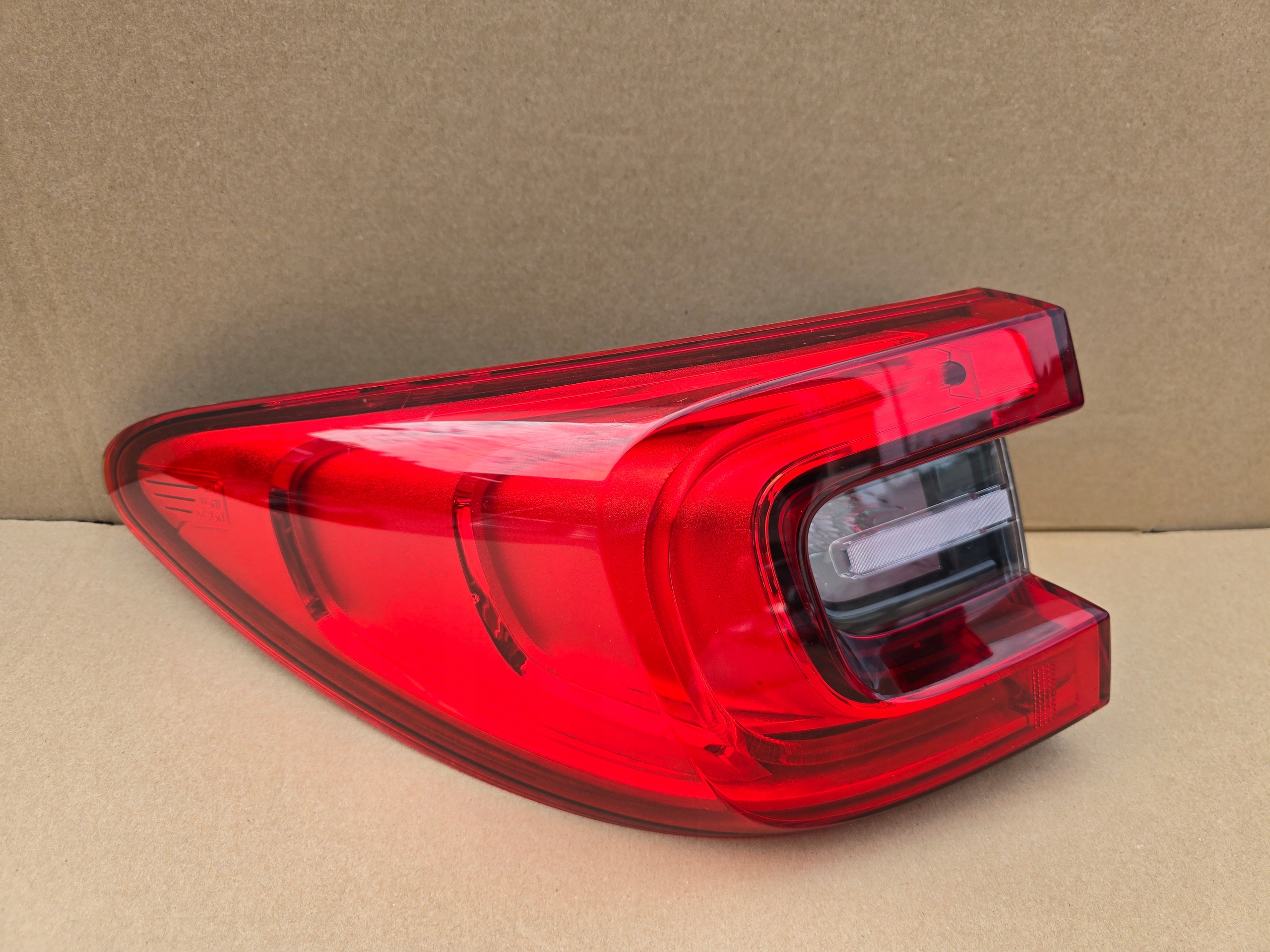 Renault Kadjar RFE Rückleuchte 265552789R Rearlamp - Thumbnail 1