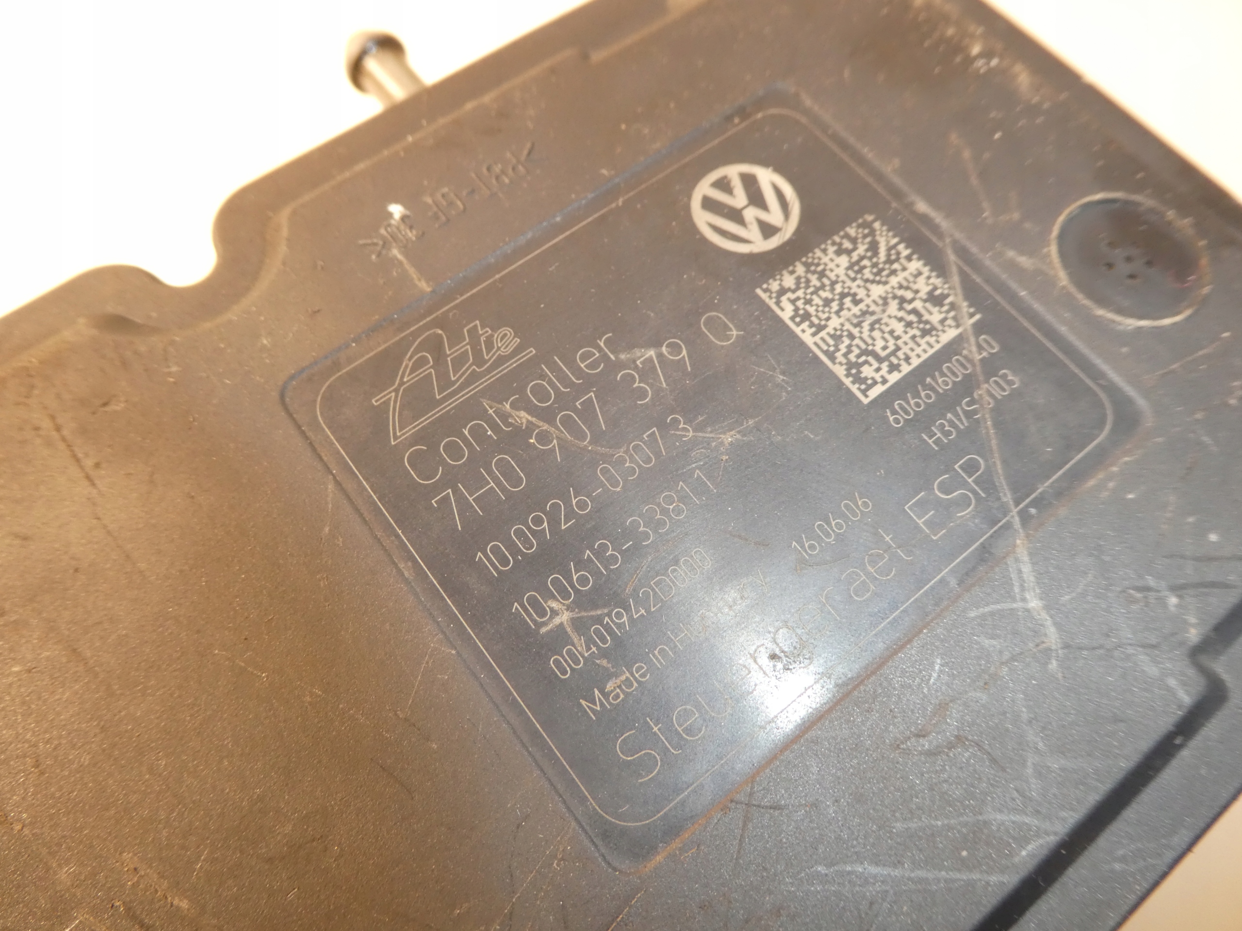насос ABS vw T5 2.5 tdi 7H0907379Q