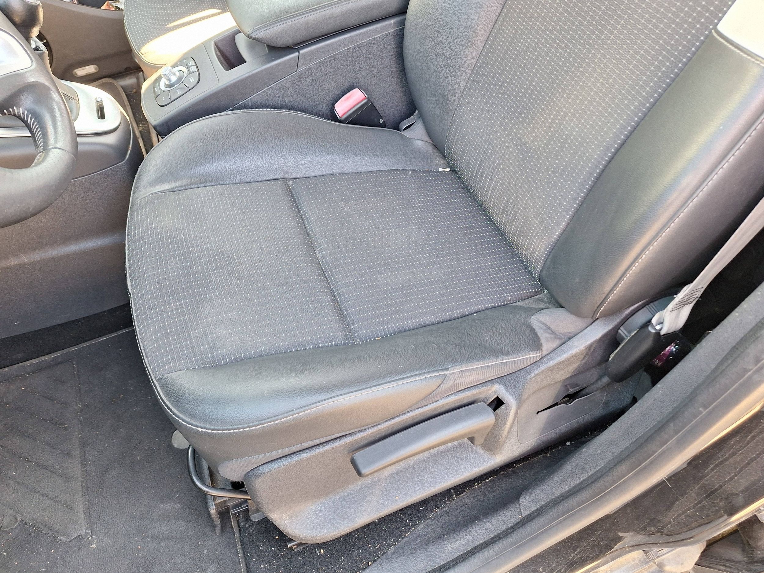 RENAULT SCENIC III 3 MPV KROTKI 09-16 Sitz Sitze Halbleder 5-achse