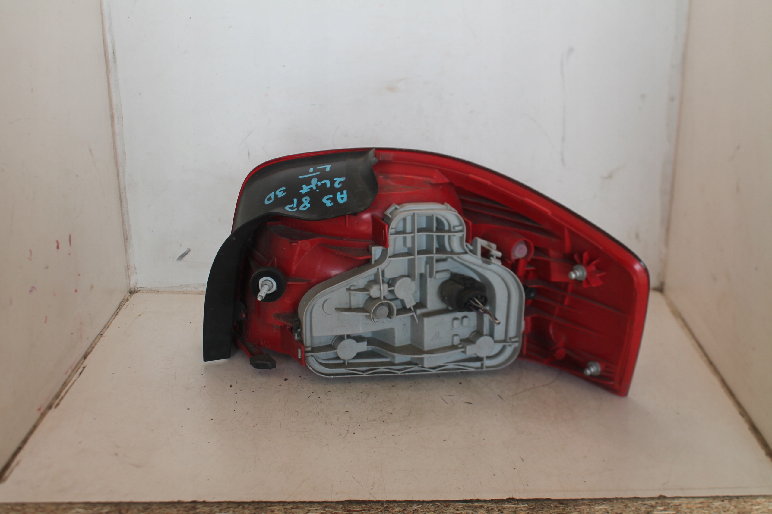 light left rear part left rear AUDI A3 8P 3D LIFT 08-13