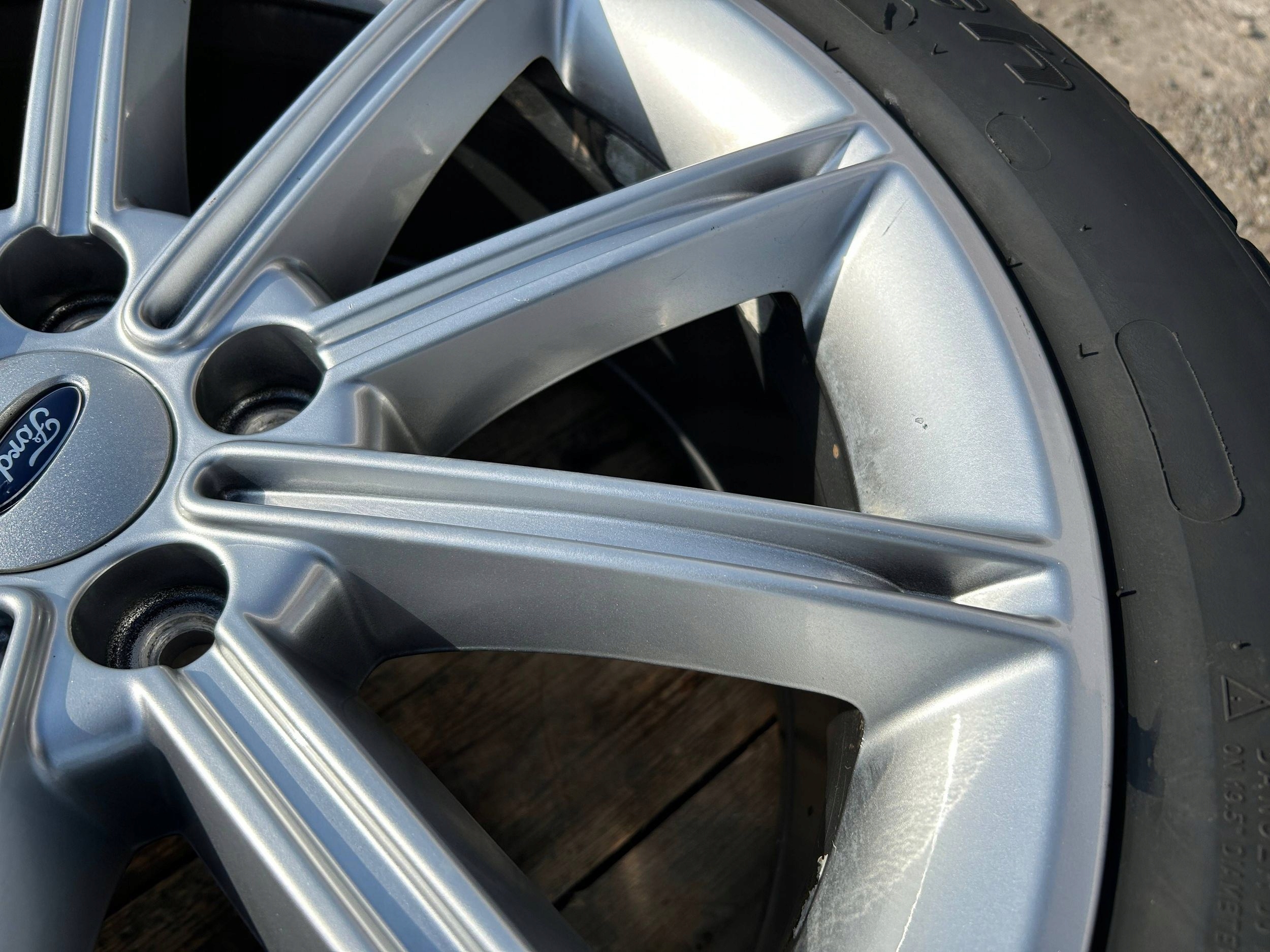 wheel disc discs disc 19" 19x8jx39 Ford Flex 2013
