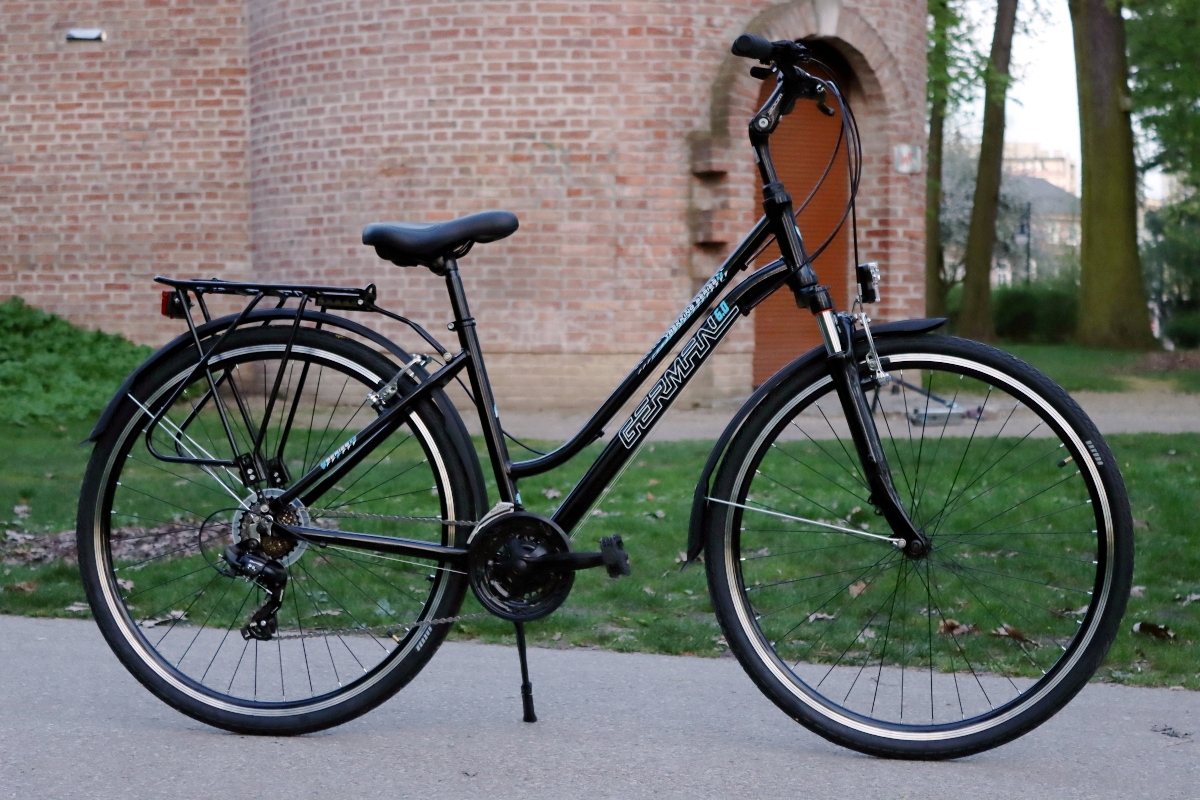 ALUMINIOWY ROWER TURYSTYCZNY TREKKINGOWY 28 " CALI KOŁA TREKKING PREMIUM Kod producenta 28 biały rower wycieczkowy