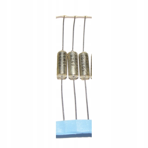 

Kondensator tantal przewlekany 8,2uF 20V 10% x3