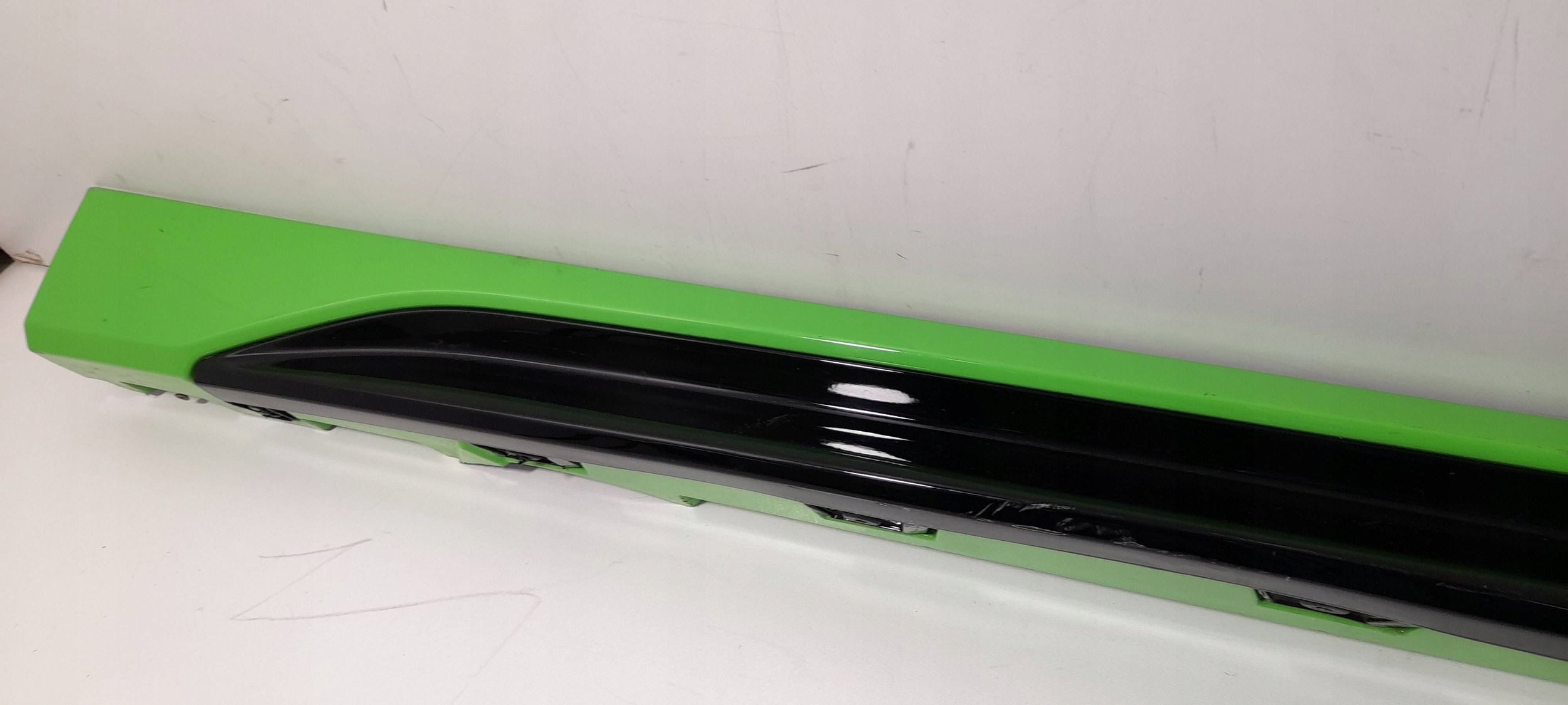 Audi RS3 8Y moulding threshold right 8Y0853856A (T116)