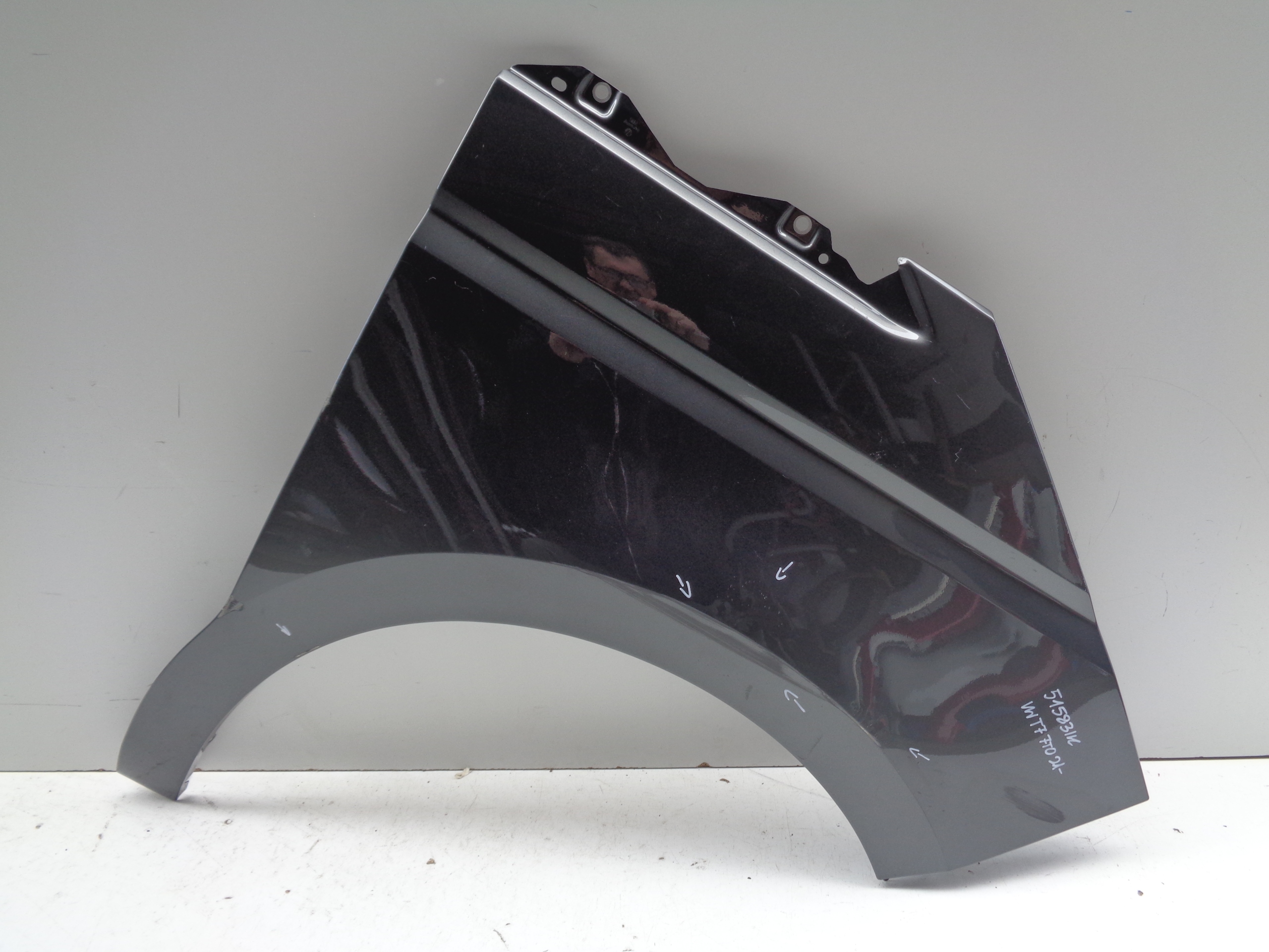 fender right front VW T7 7T 7T0 21- NR 51583