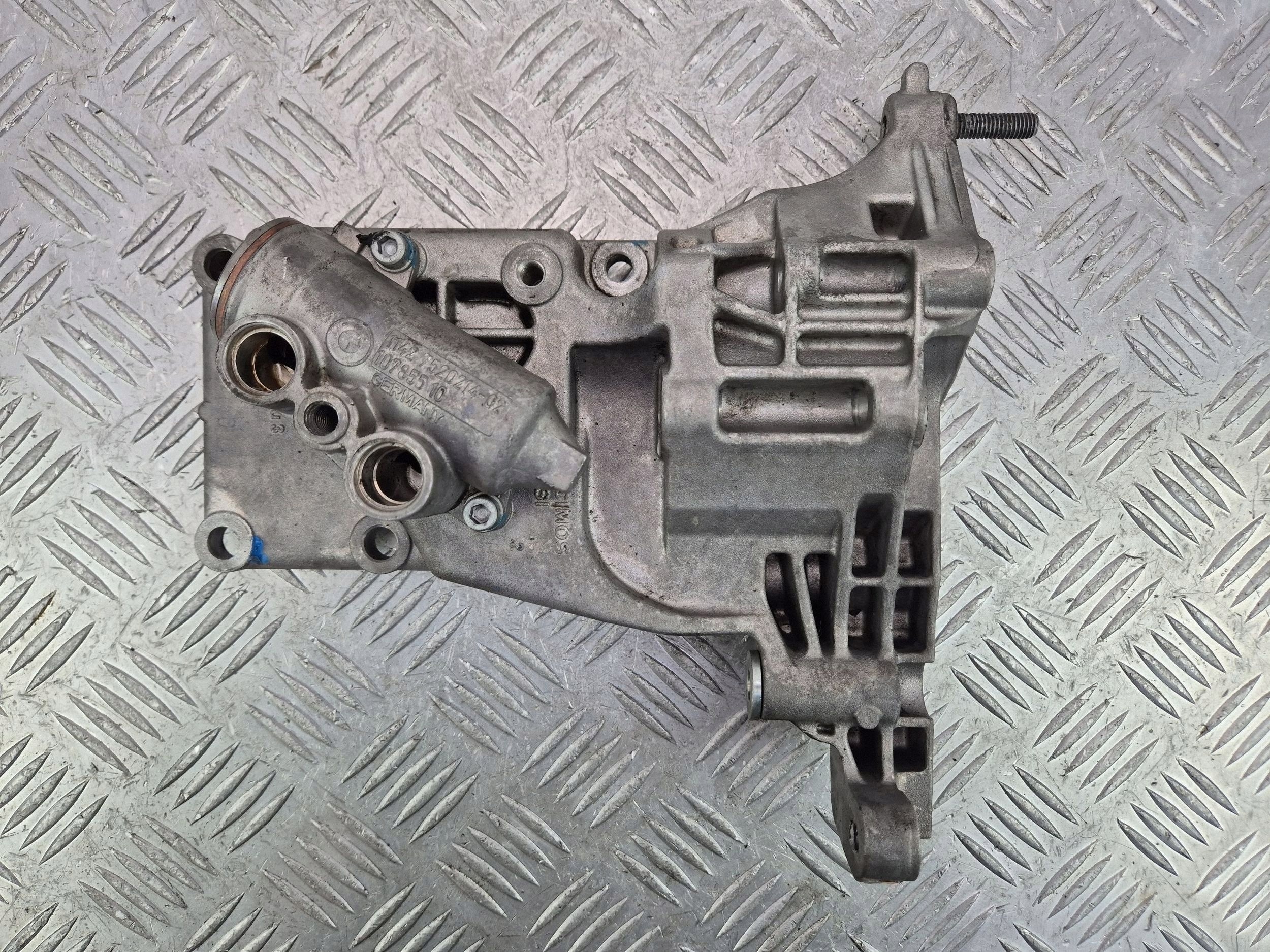 supporto alternatore BMW 5 E61 550i 4.8 7533837 N62B48B