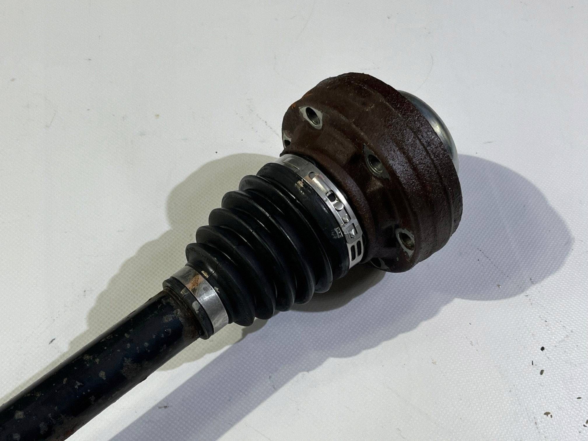semi-axis rear right Chevrolet Camaro 2.0 3.6 2016+ P22972609
