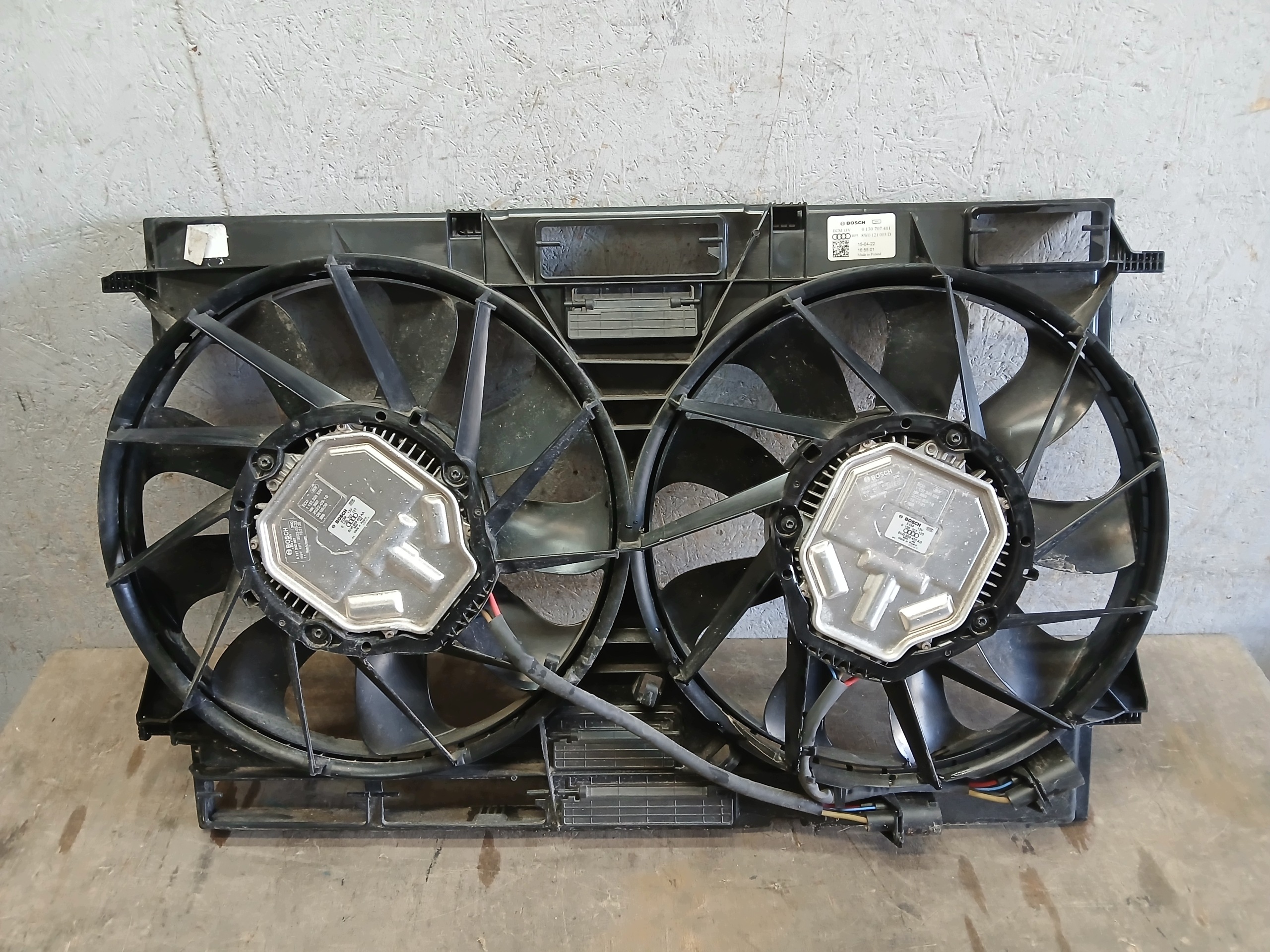 ventilátor chladiče obal AUDI A4 B9 8W 16- 8W0954455AA