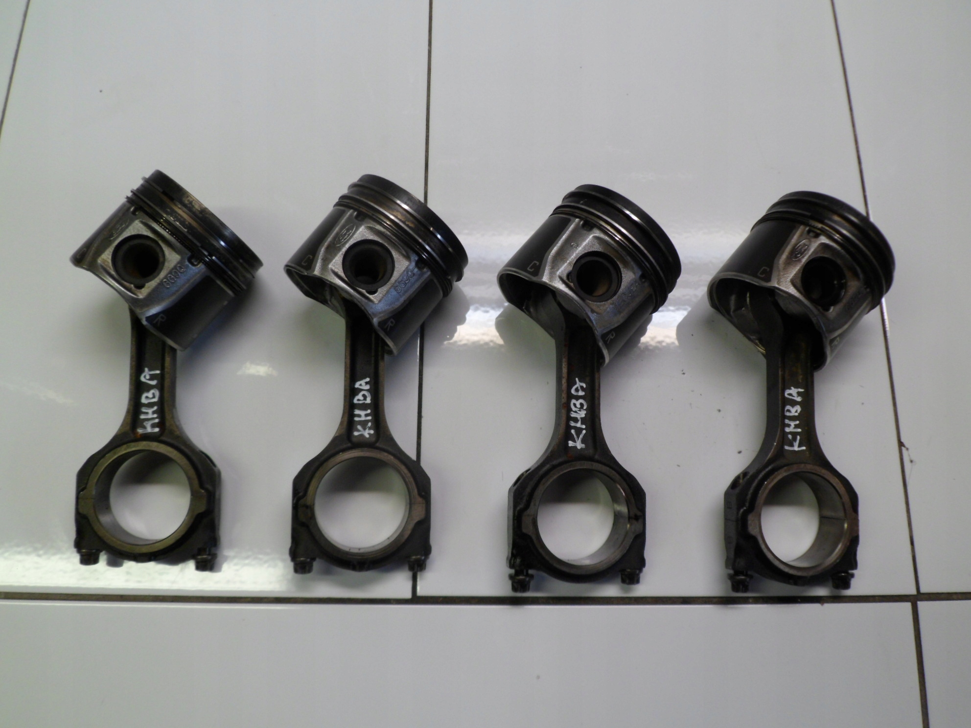 FORD 1.8TDCI KHBA KKDA TŁOK Z KORBOWODEM