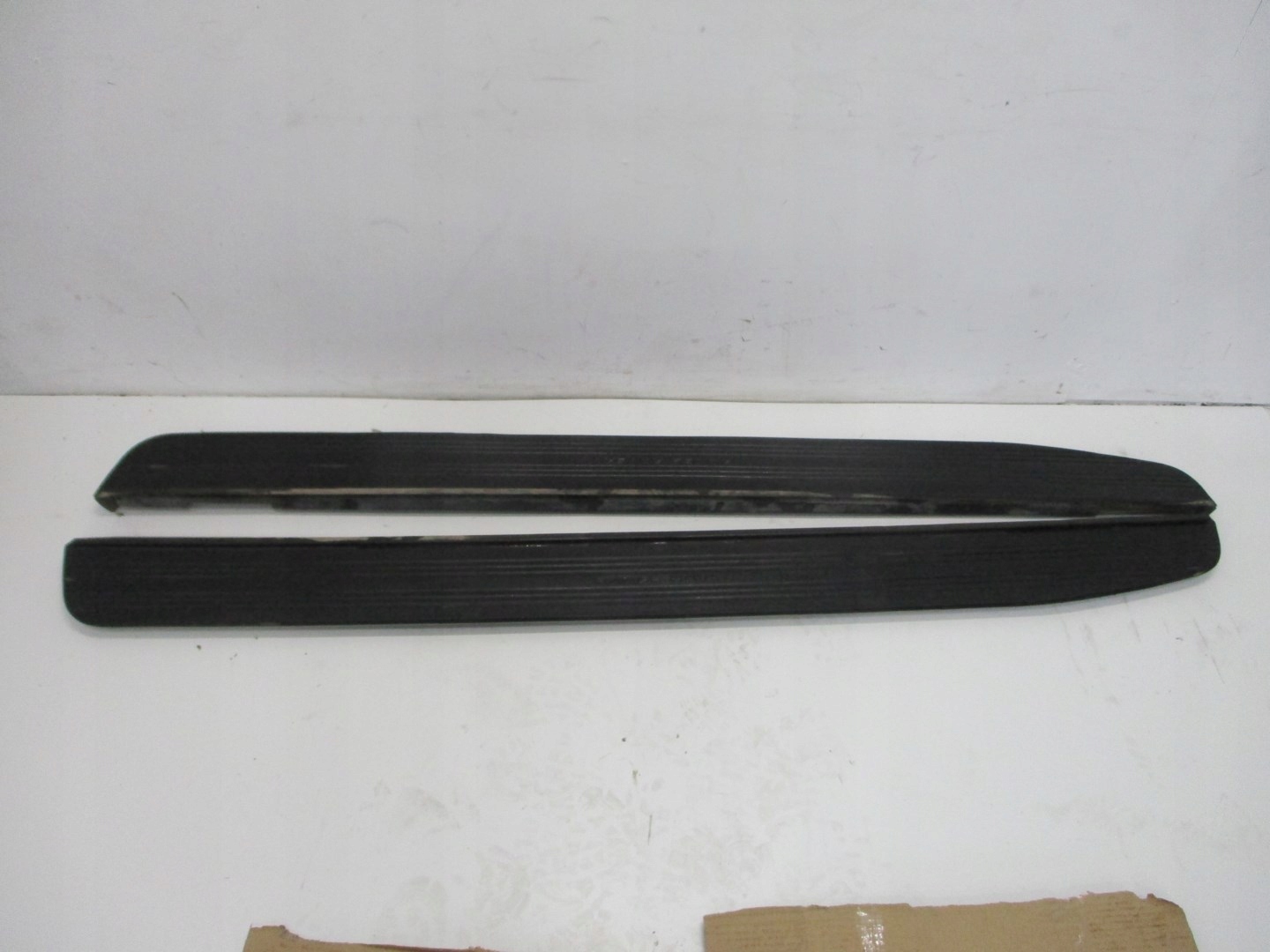 threshold Stopnien left RANGE ROVER VOGUE 14R