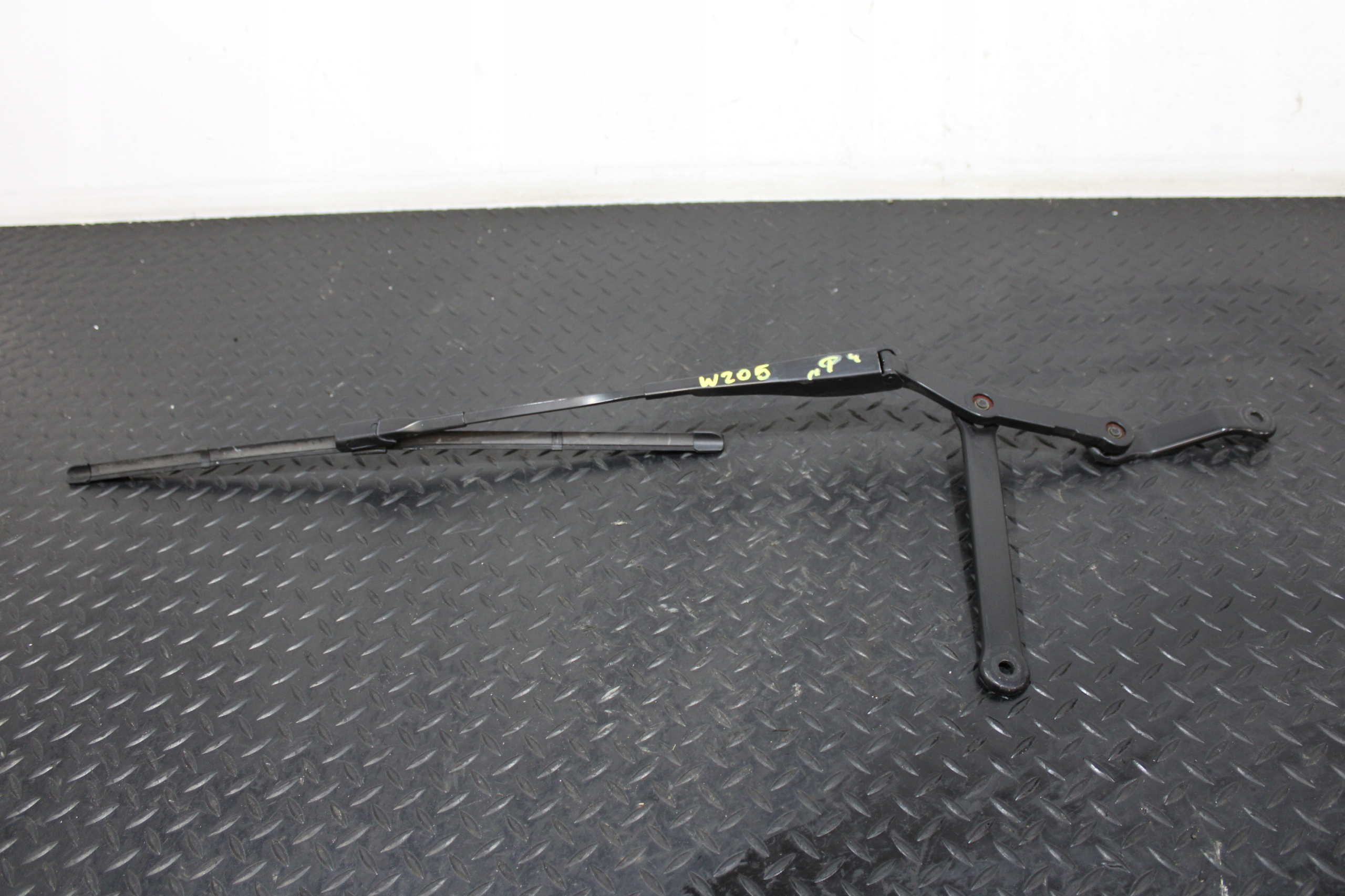 wiper arm wiper right MERCEDES C-KLASA W205