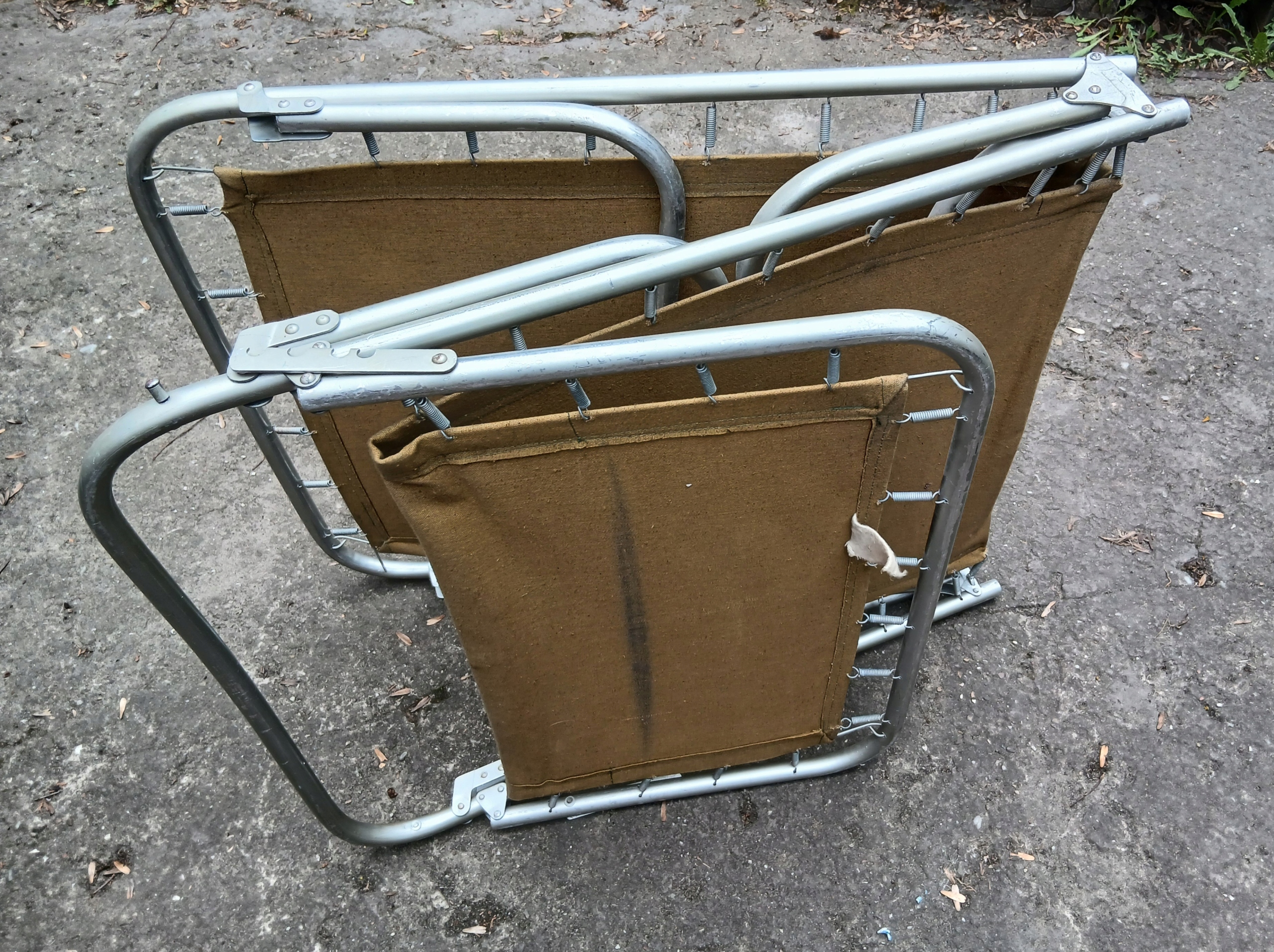SOLIDNE ŁÓŻKO POLOWE WOJSKOWE PRL 2