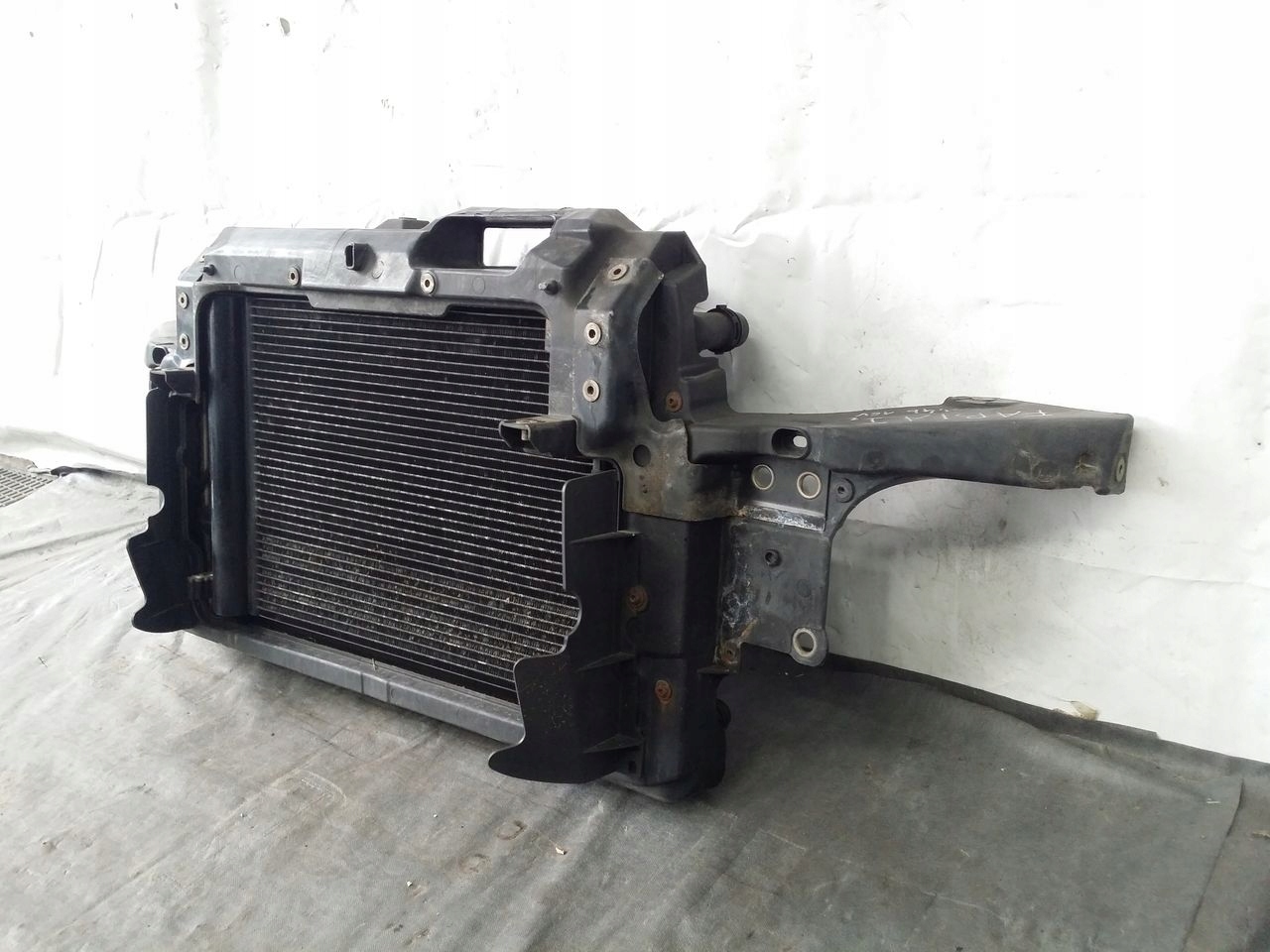support panel for radiators radiator Skoda Fabia 1,4 16V