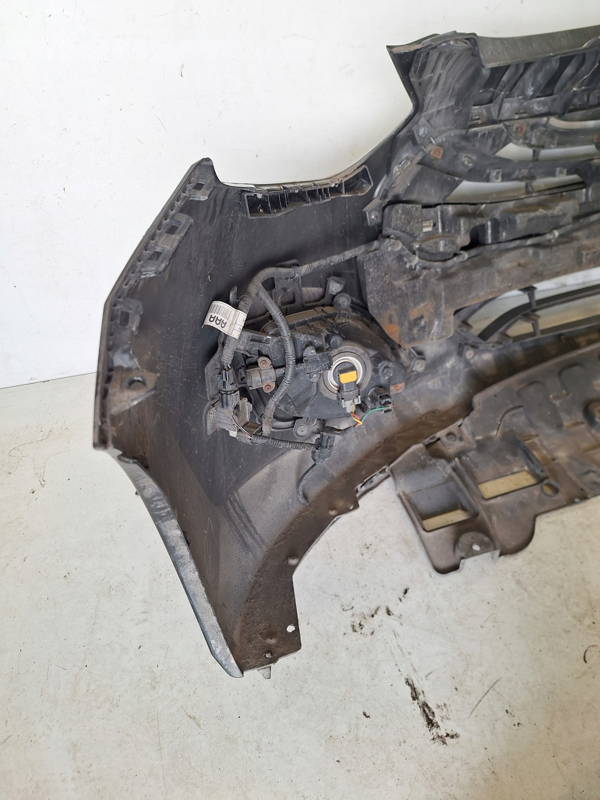 HYUNDAI I30 II 12-15 bumper + LED + PDC