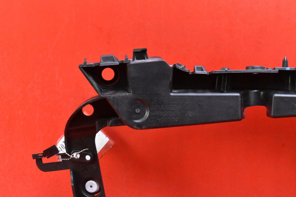 bumper bracket right rear part 31425064 VOLVO S90 2 II sedan 16-20