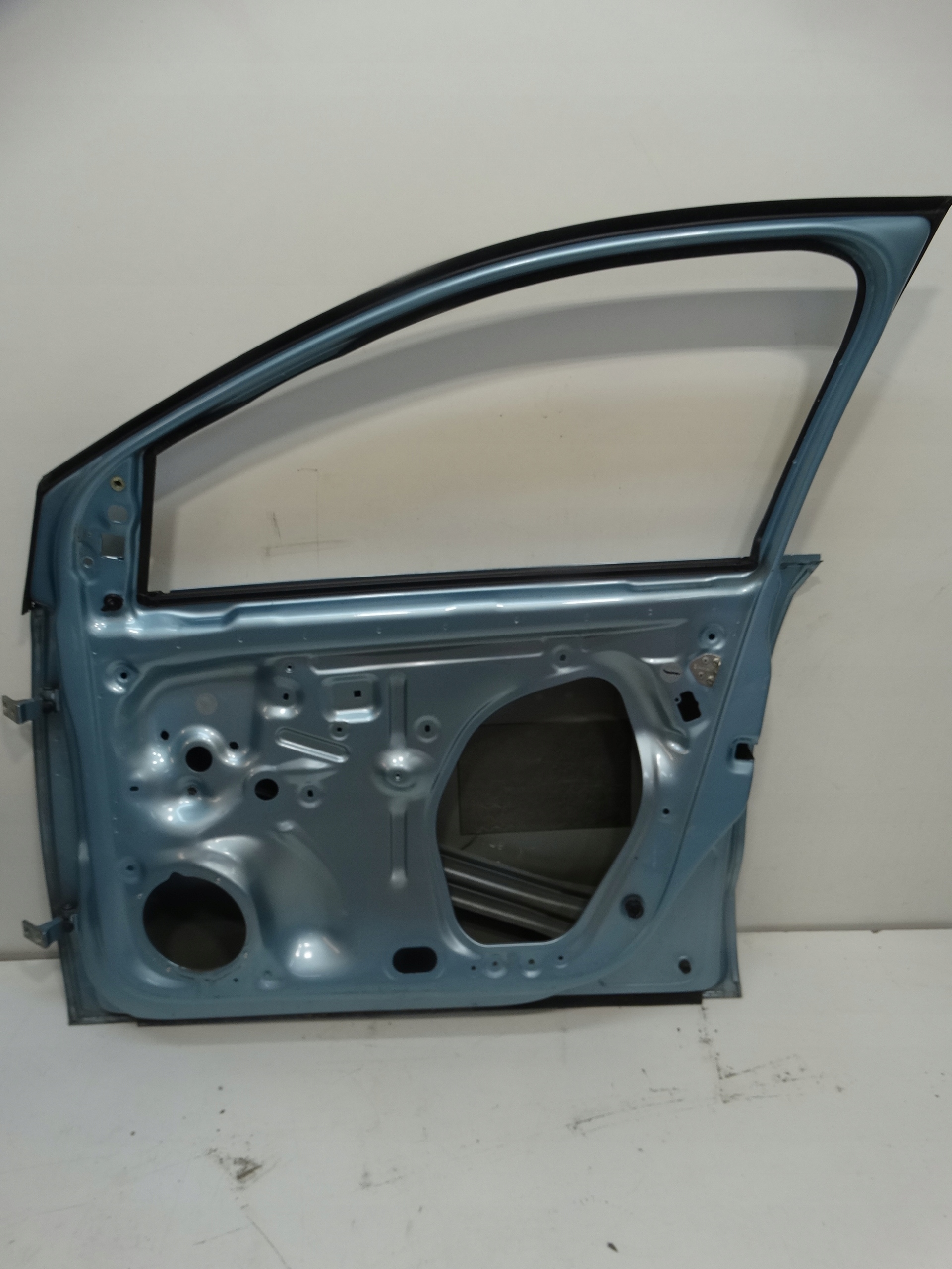 door right front VW POLO 6R 6R4831312 KOD : LD5M