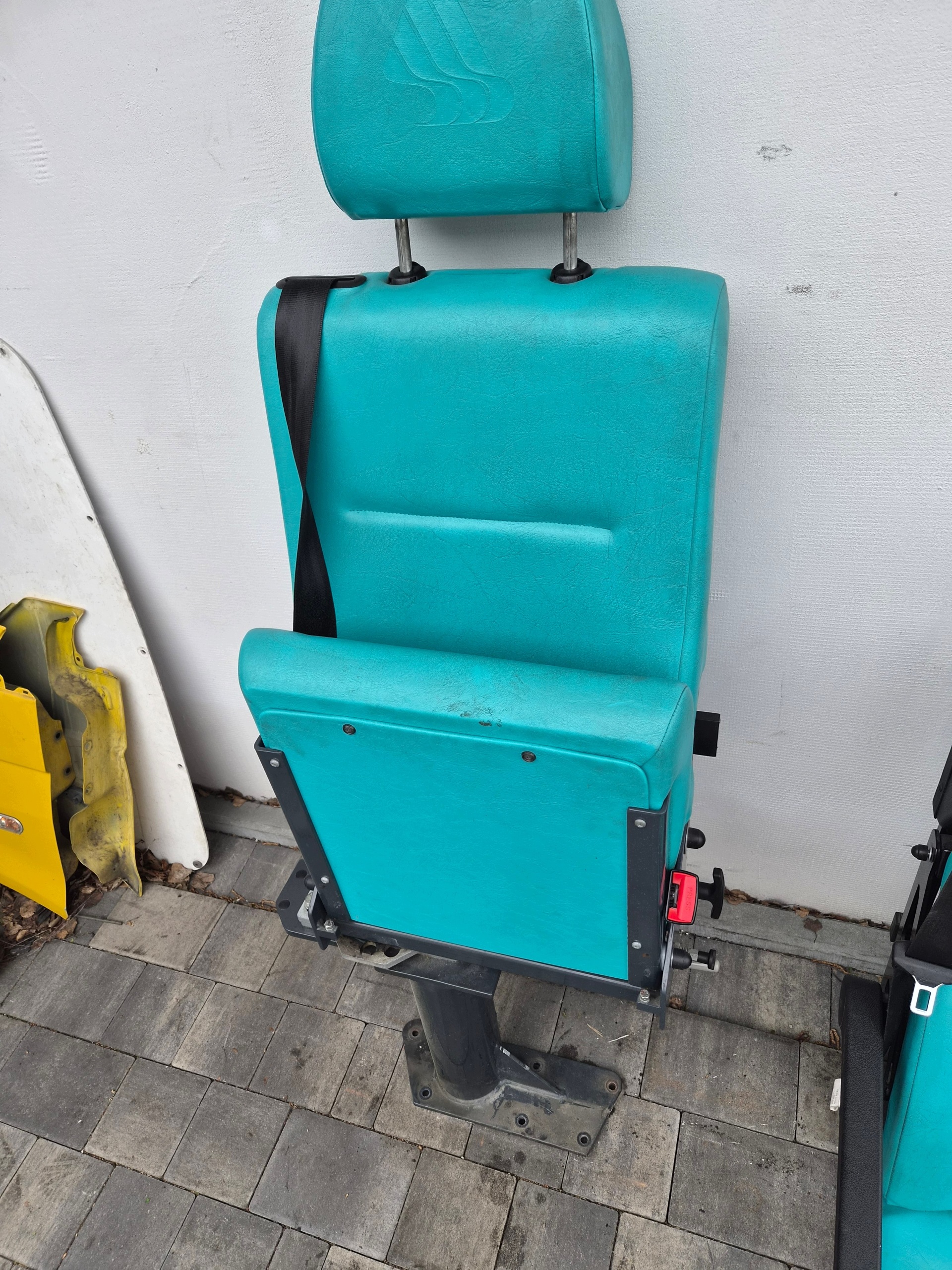 Sitz in das Auto pojedynczy Sitz koziolek z karetki VW