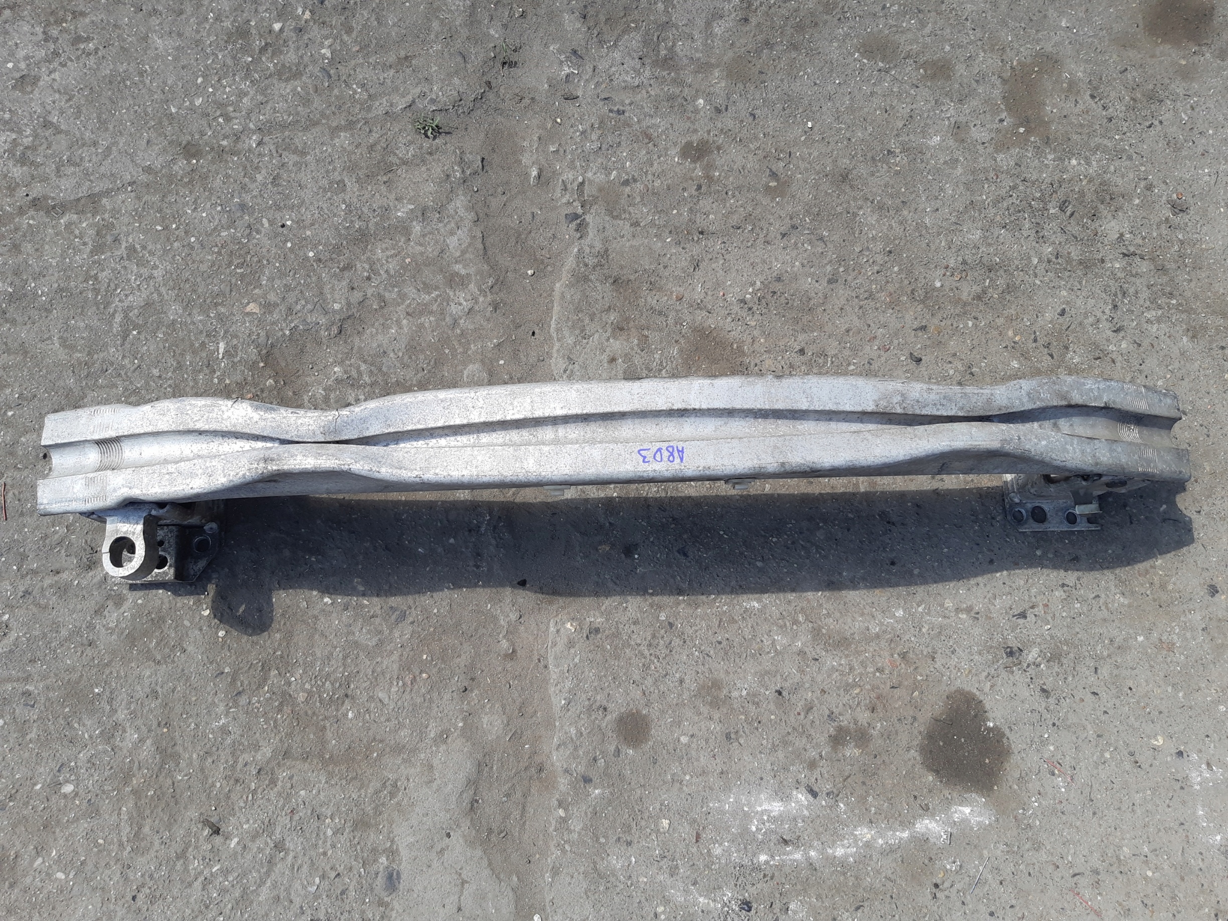 AUDI A8 D3 bumper support of the front front below RADAR 4E0807111AA