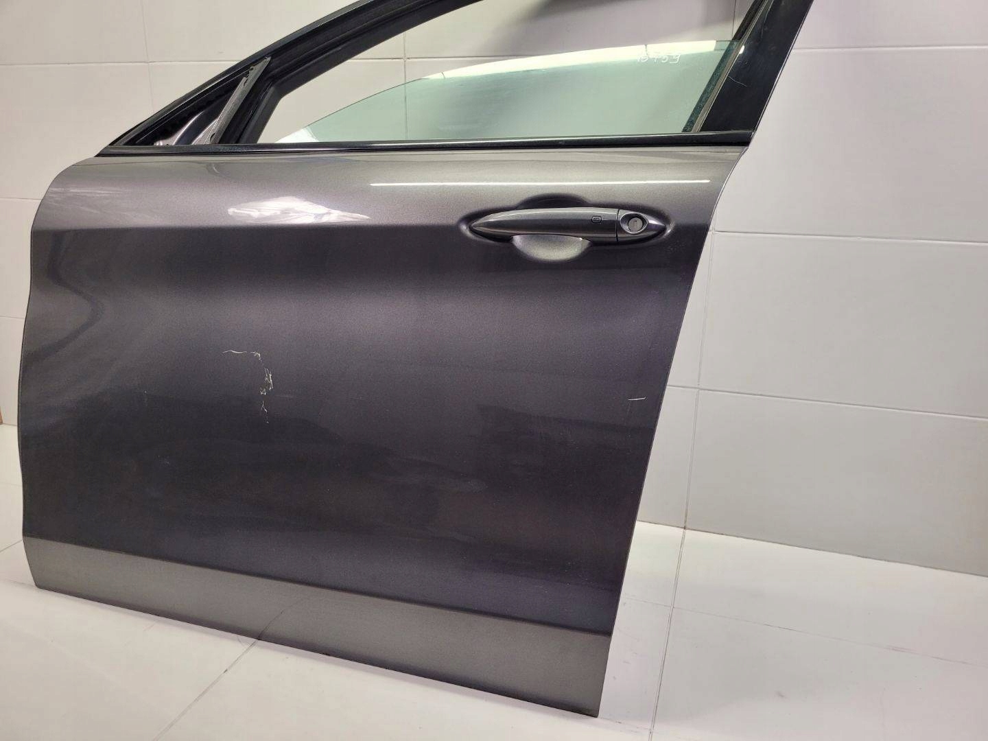 door front left side Alfa Romeo Stelvio 2017
