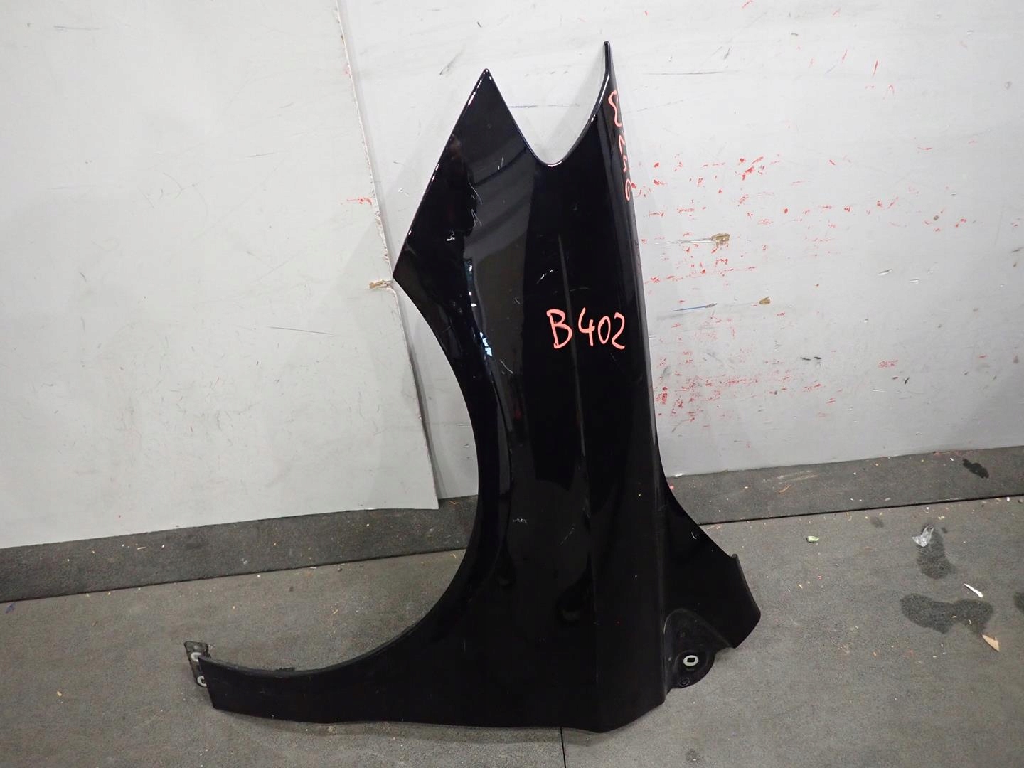 fender front front left MERCEDES B-KLASA W246 2011