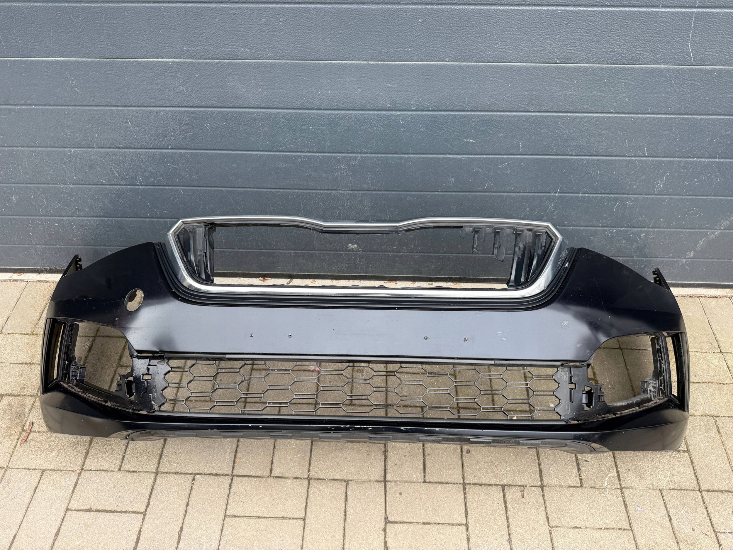 Skoda Skala 657 19- bumper front front without PDC