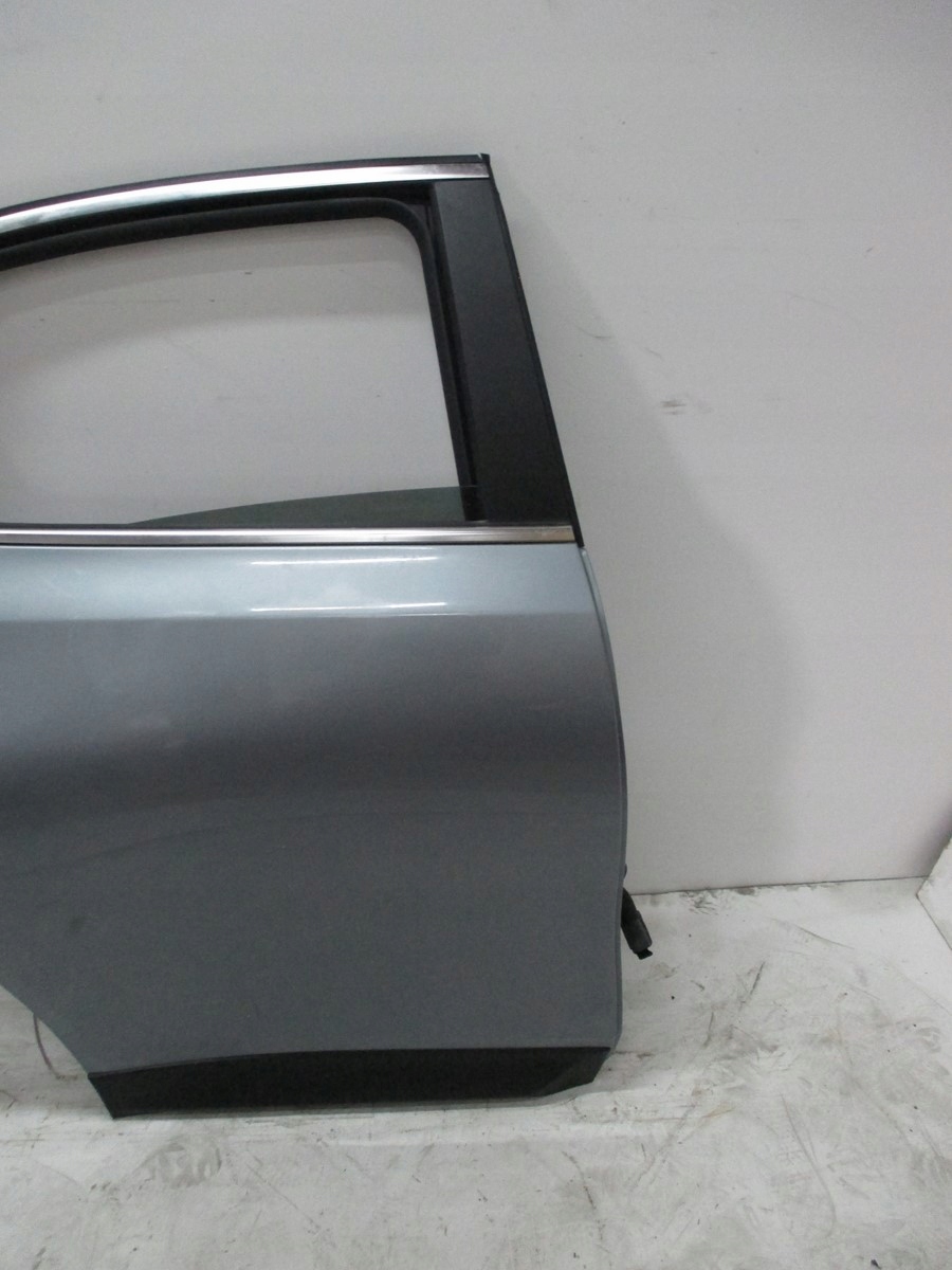 door right rear. KIA X-CEED 22R