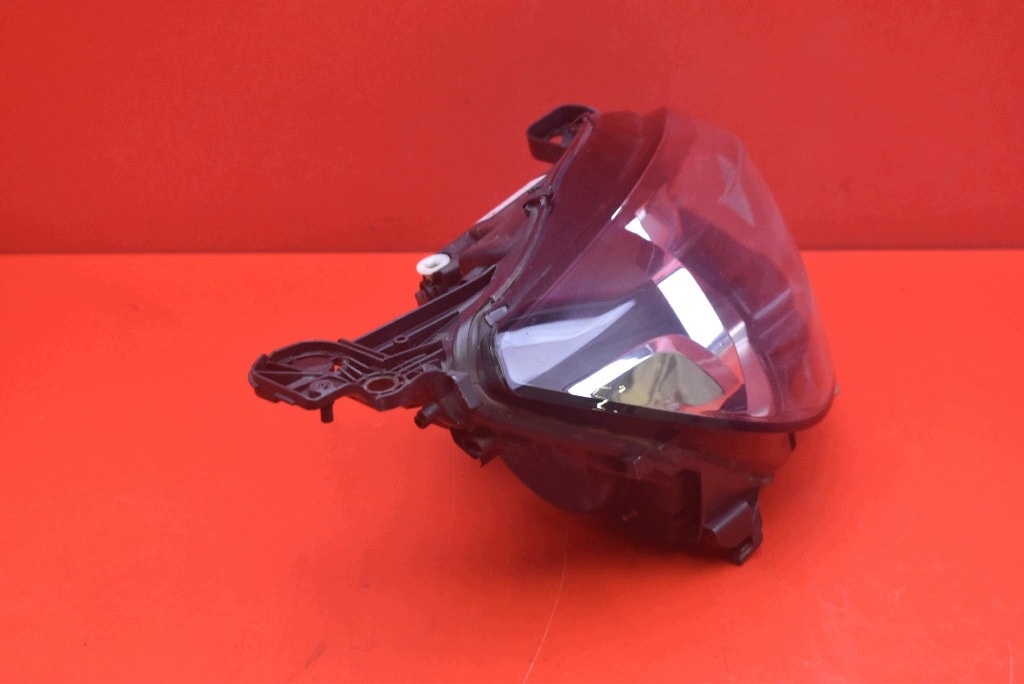 REFLEKTOR right light front EU 9677522980 PEUGEOT 308 2 II T9 13-17
