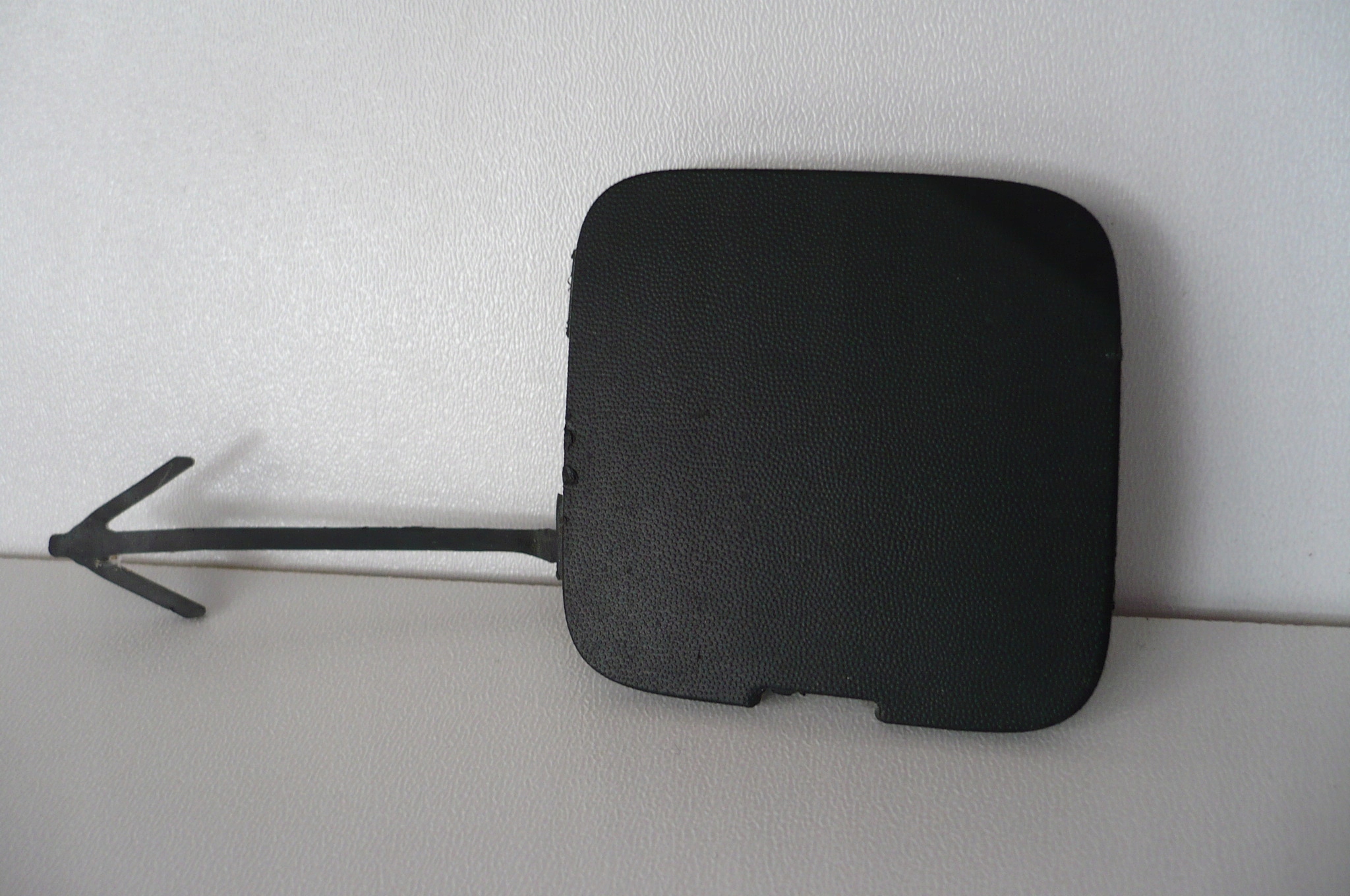 RENAULT TRAFIC III 3 2014-19 towing hook cap bumper front