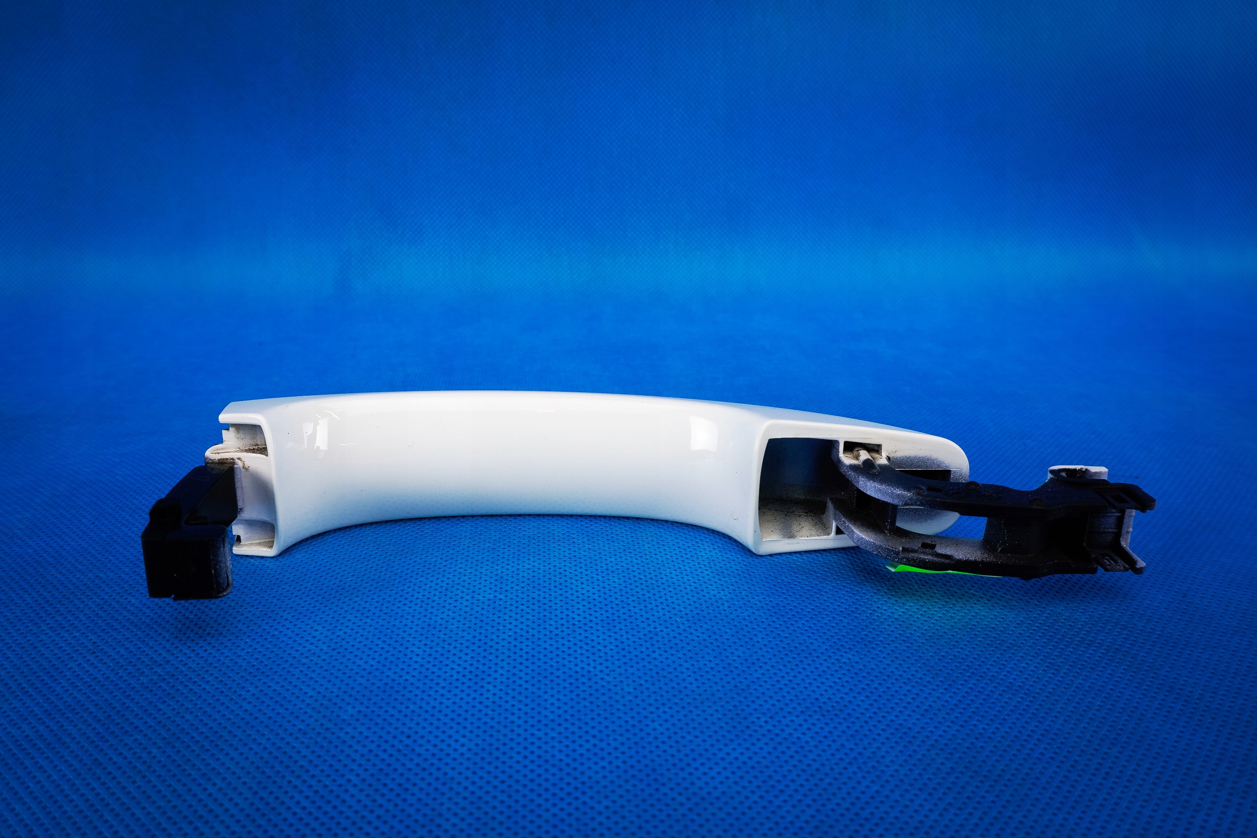 handle exterior front rear part left right Audi A1 A4 8K A5 8T 8T0837205A LY9C